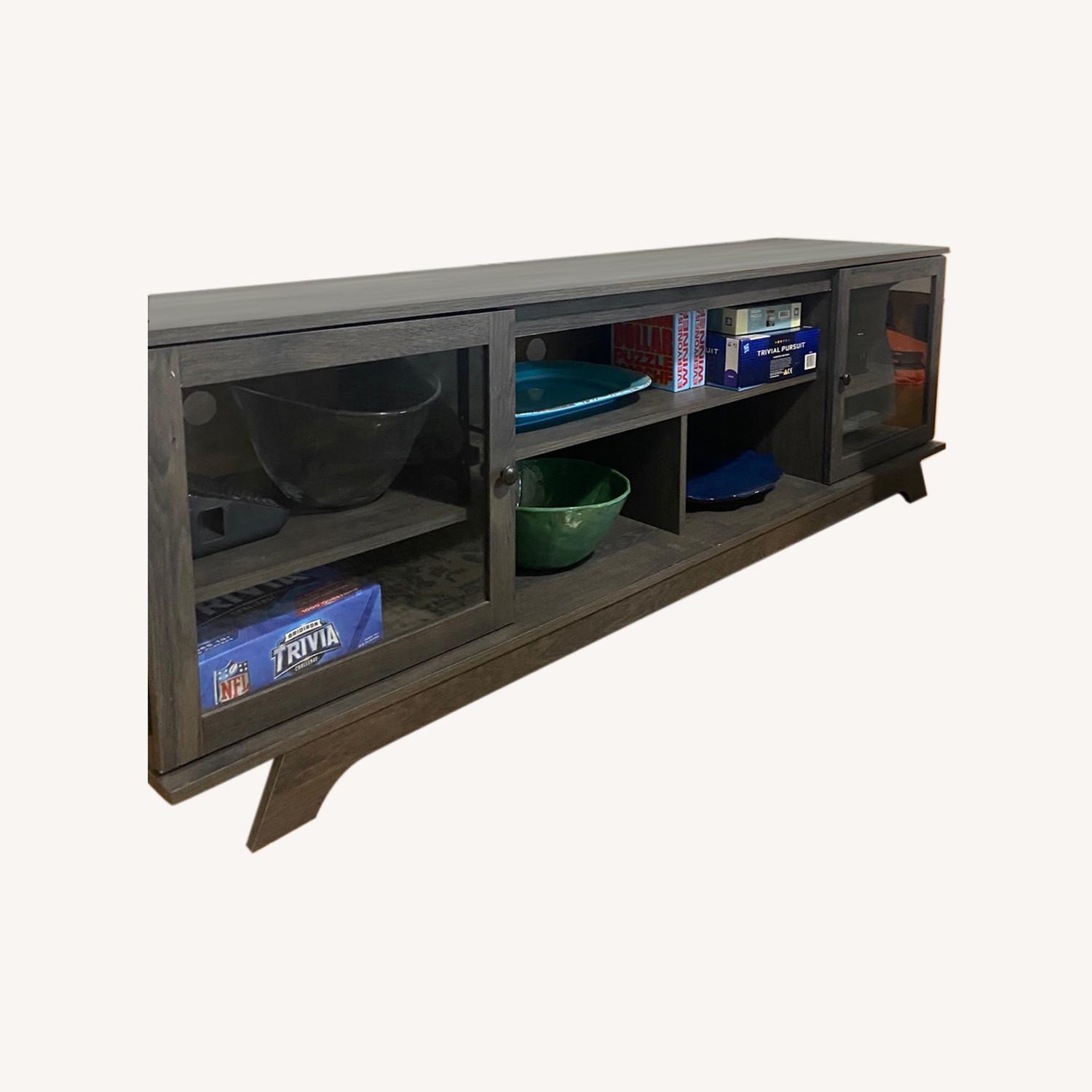 Wayfair Sasser TV Stand for TVs up to 78 - AptDeco