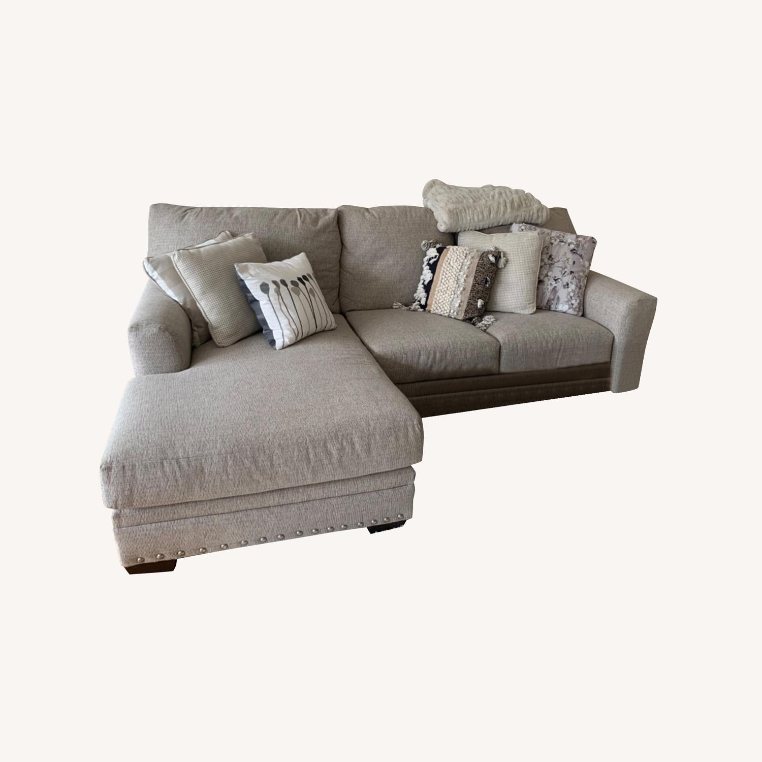 2 Piece Cottage Chic Sectional AptDeco