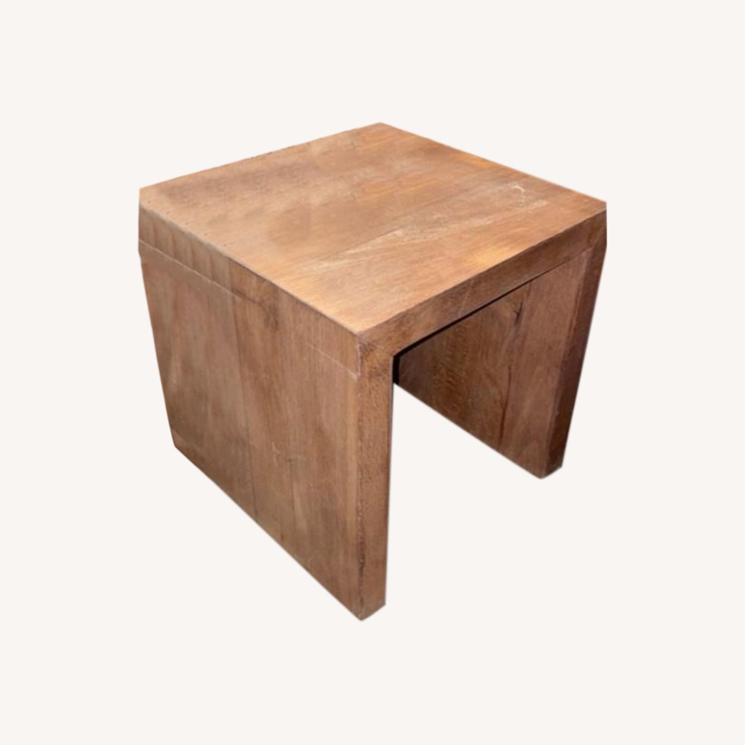 Nighstands Qty of 2 - image-0