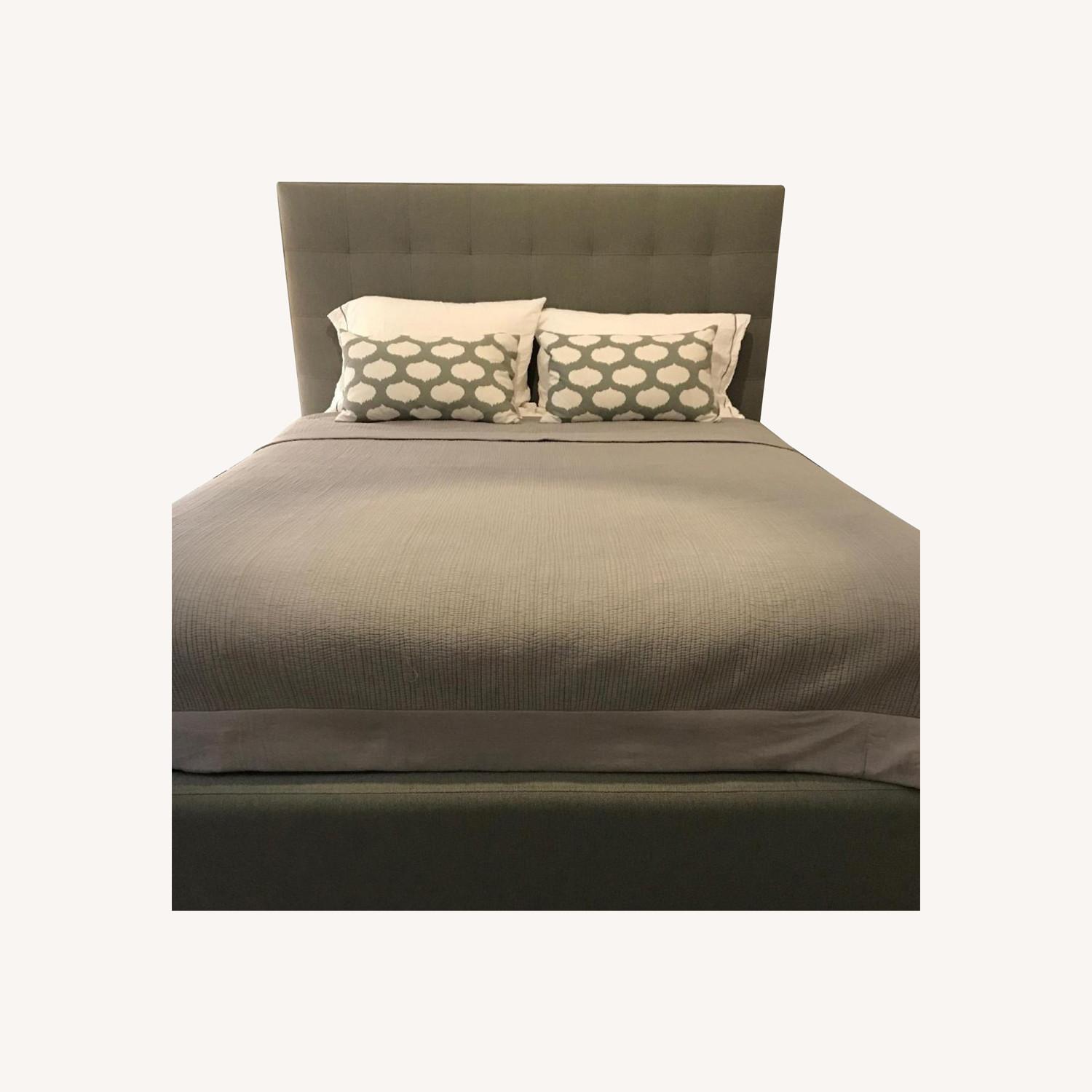 Room & Board Queen Size Bed Frame w/ Storage AptDeco