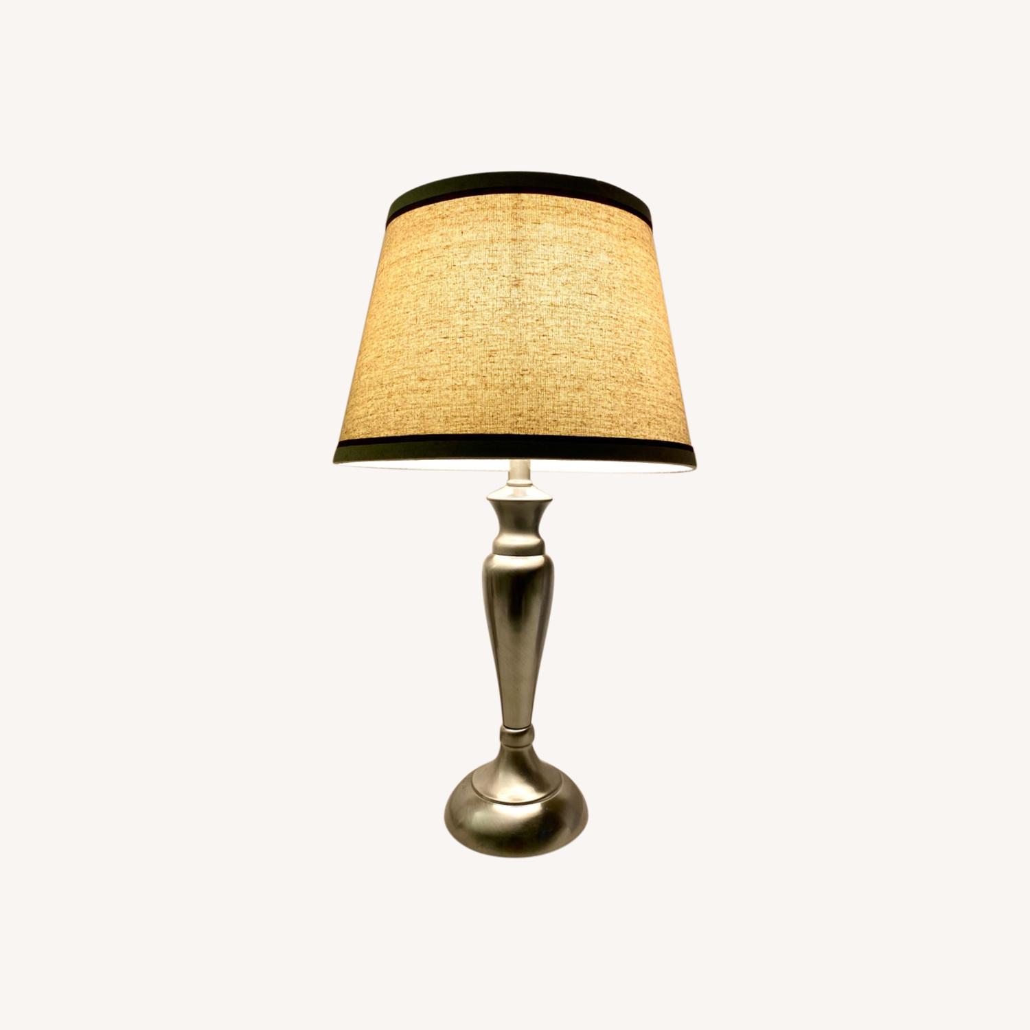Raymour & Flanigan Table Lamp AptDeco