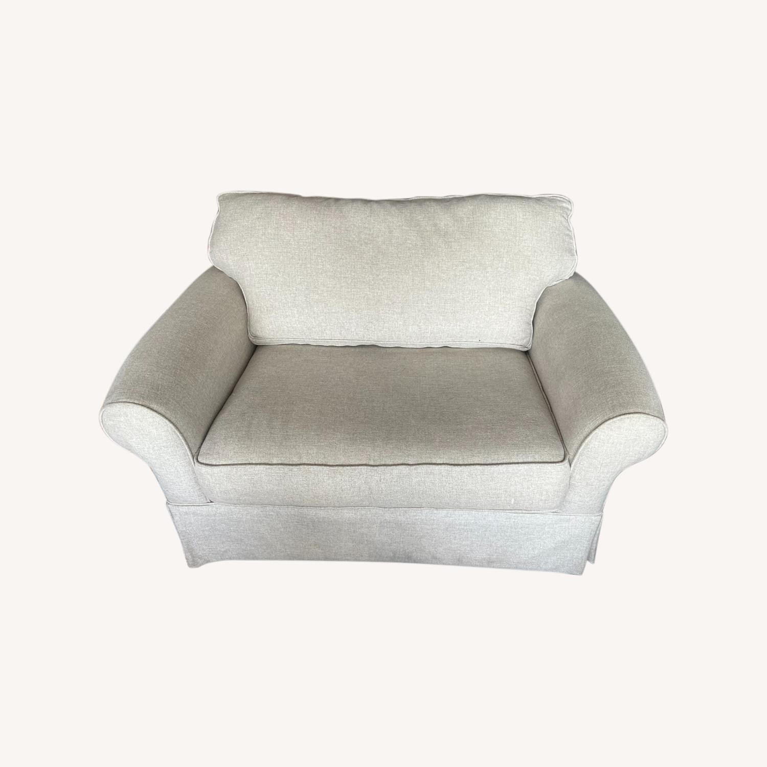 Raymour & Flanigan Lundie Chair and Half AptDeco