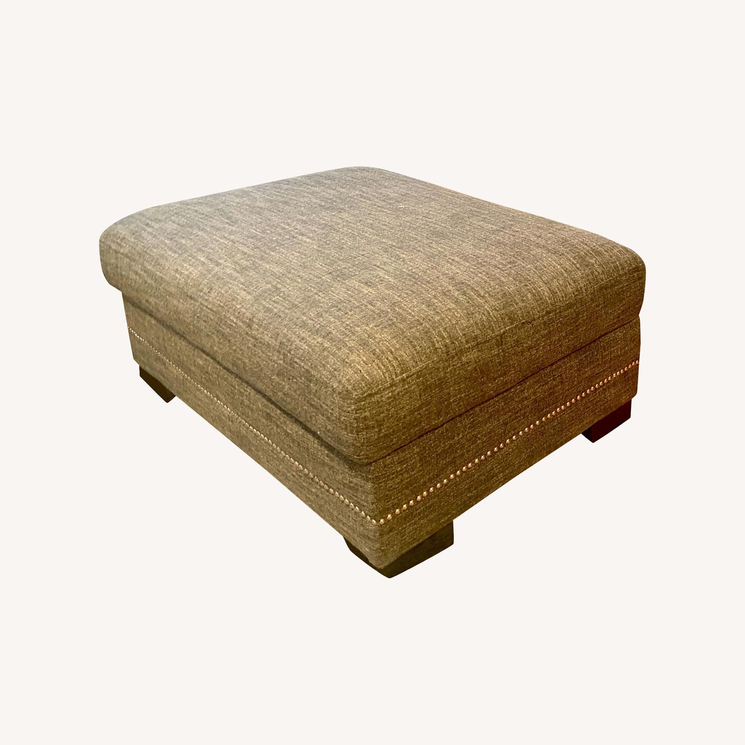 Bob's Discount Furniture Classic Storage Ottoman AptDeco