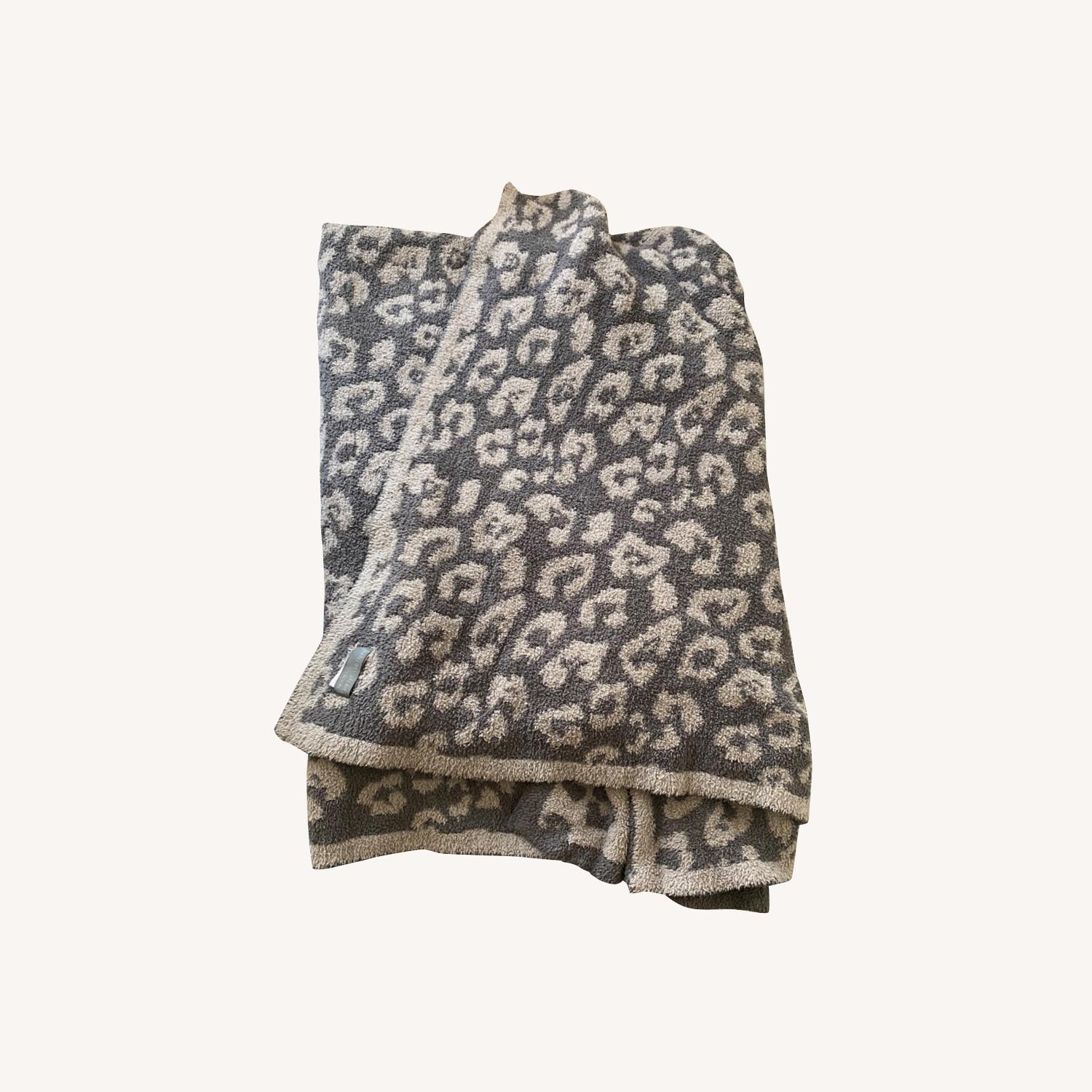 Comfort Bedding Inc. Barefoot Throw AptDeco