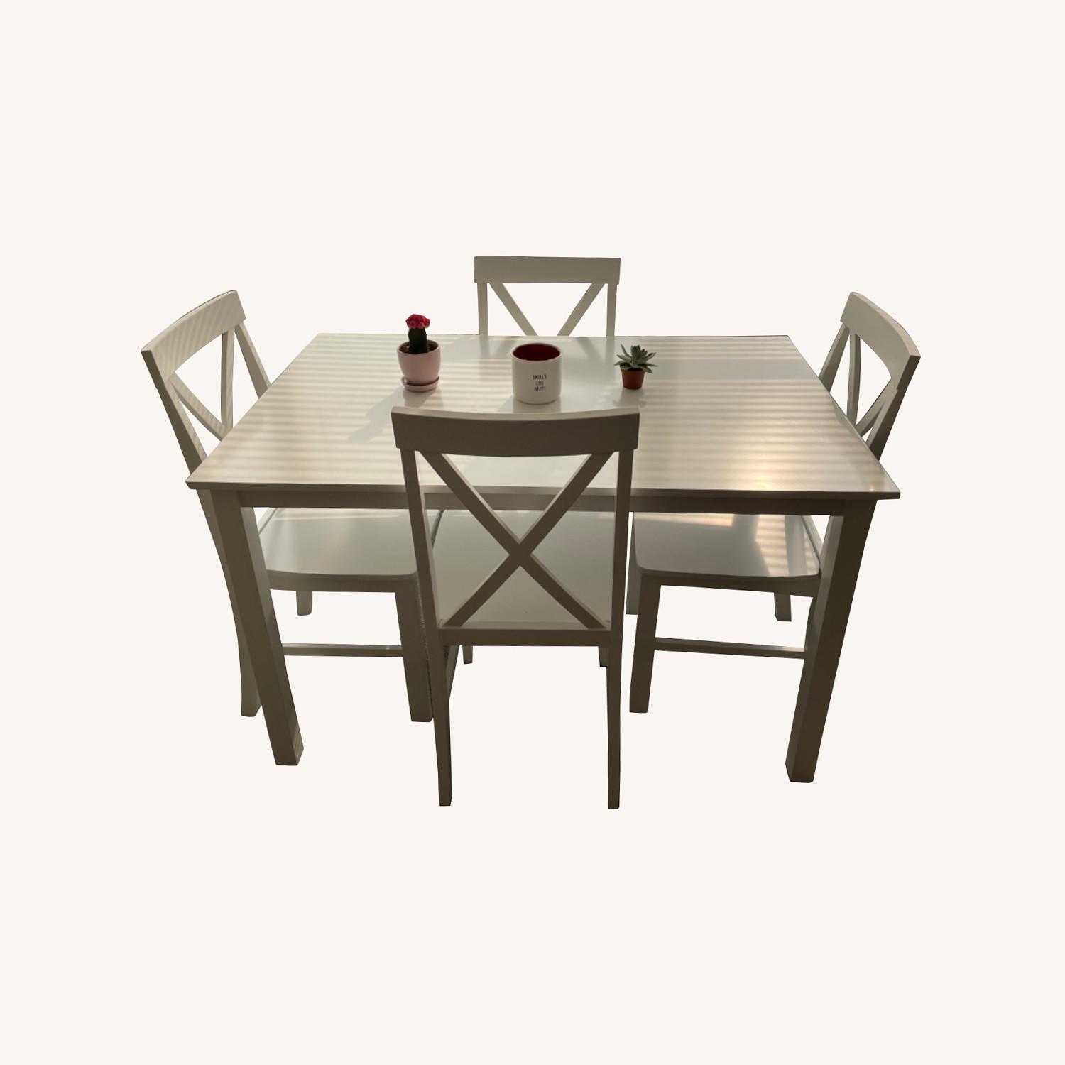 Walker Edison Dining Table Set - AptDeco