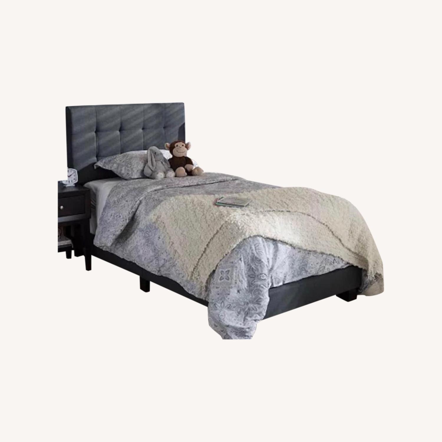 Kohl's Twin Dark Gray Bed AptDeco