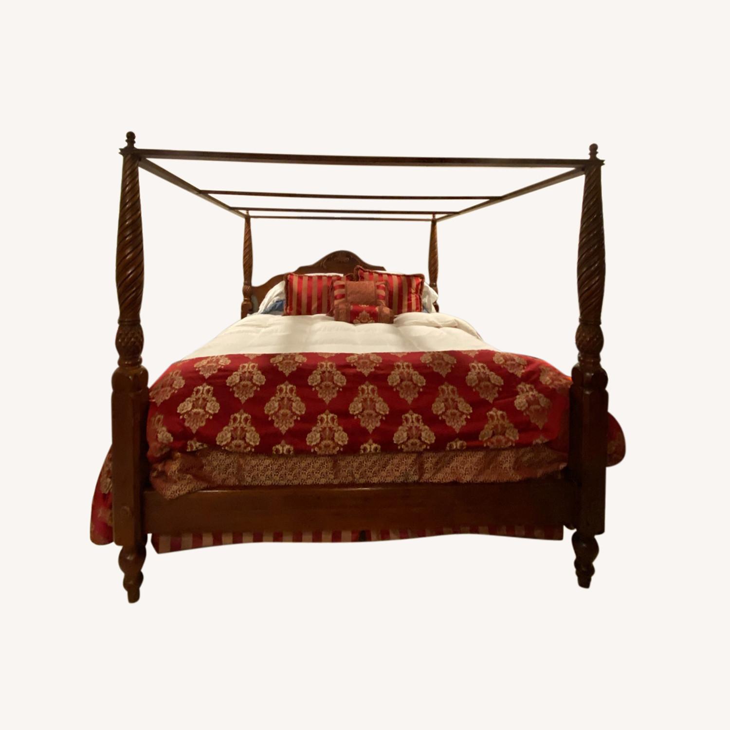 Ethan Allen Montego Plantation Canopy King Bed AptDeco