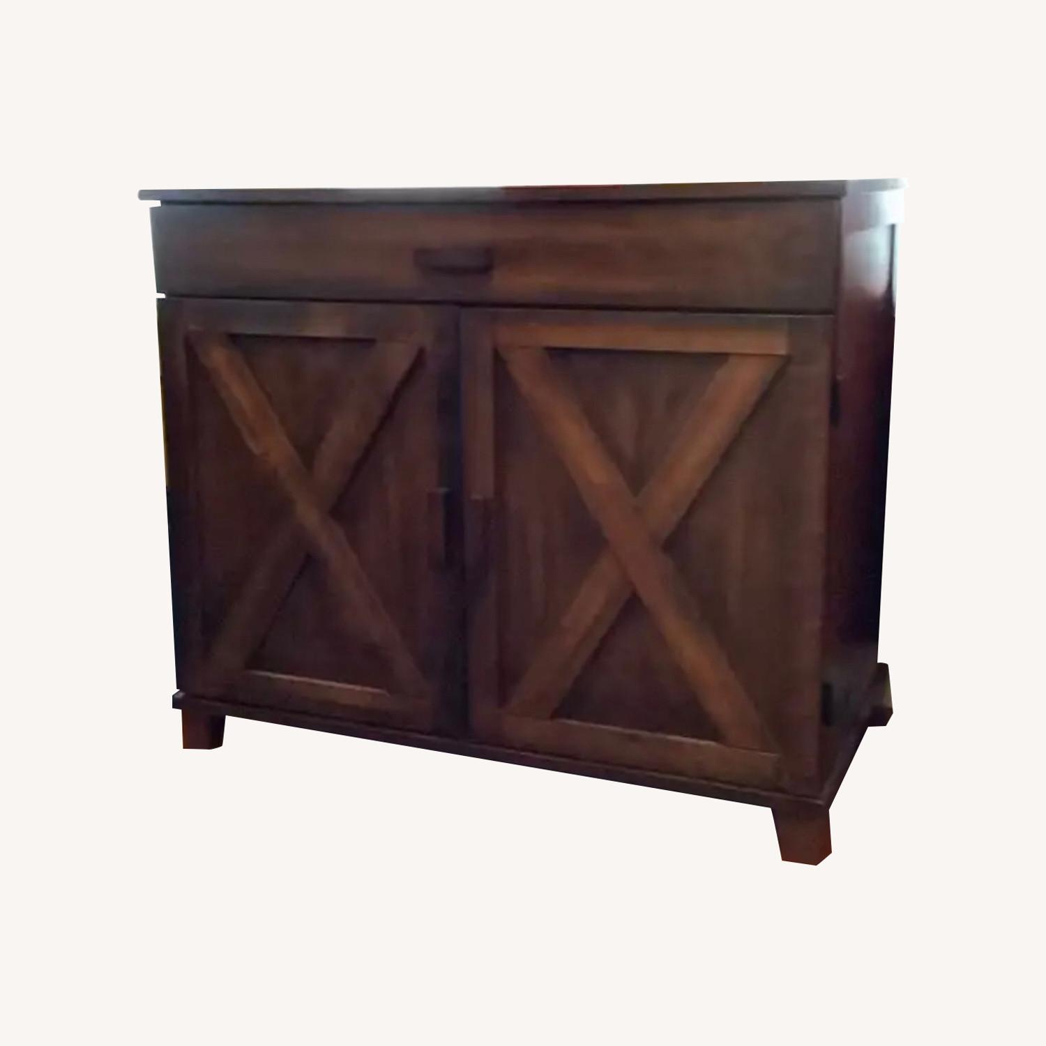 World Market Desk - image-0