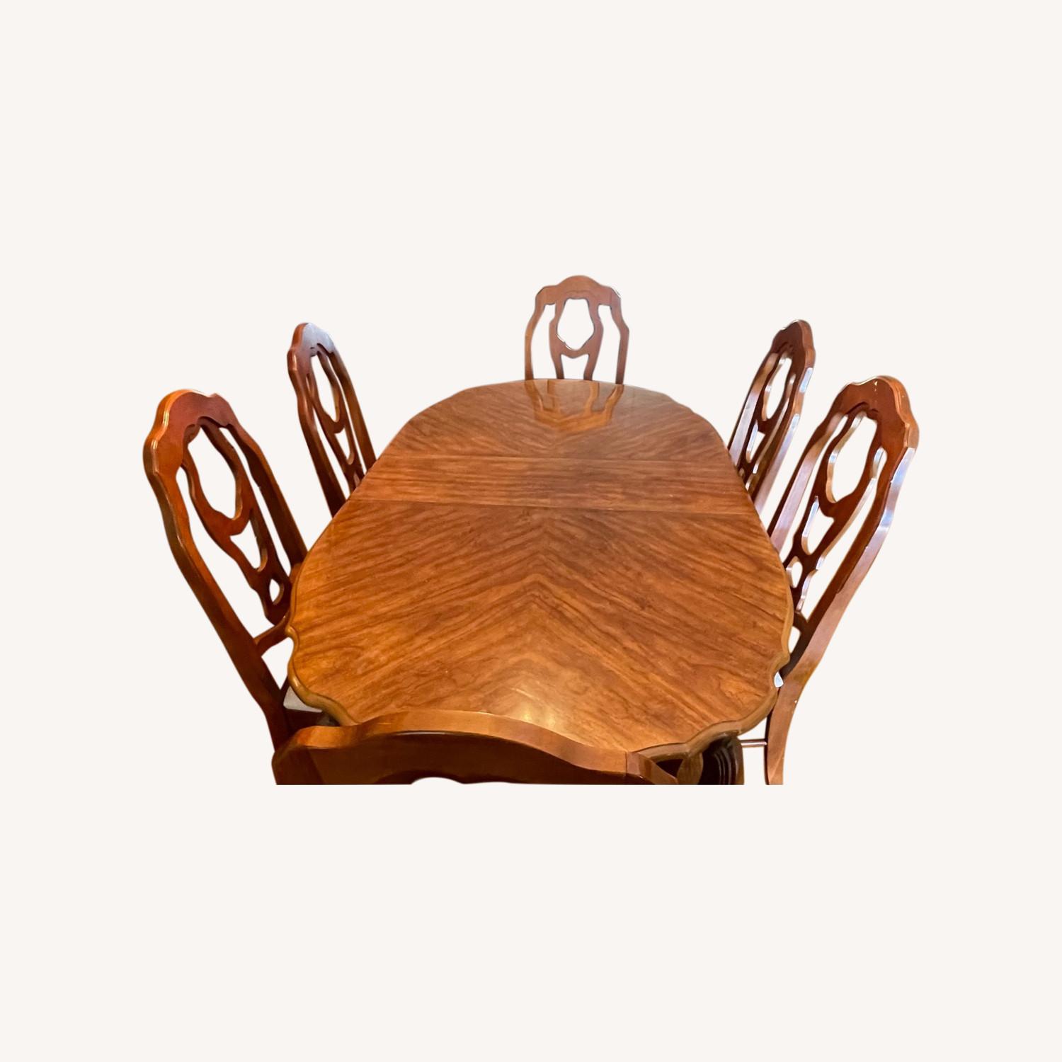 Basset 1980s Extendable Dining Table w/6 Chairs AptDeco