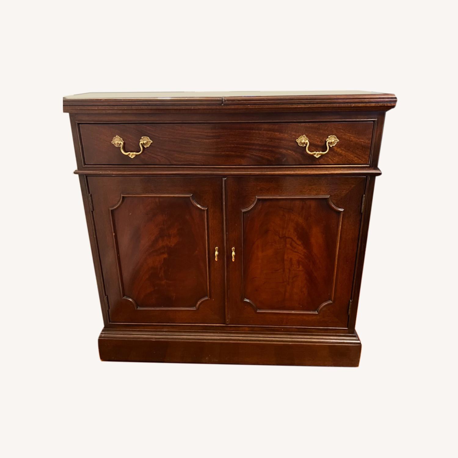 Stickley w/ Folded Serving Table & Wheels AptDeco