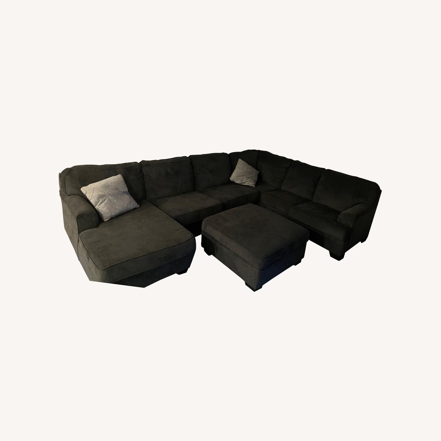 Living Spaces 3 Pc with Ottoman - image-0
