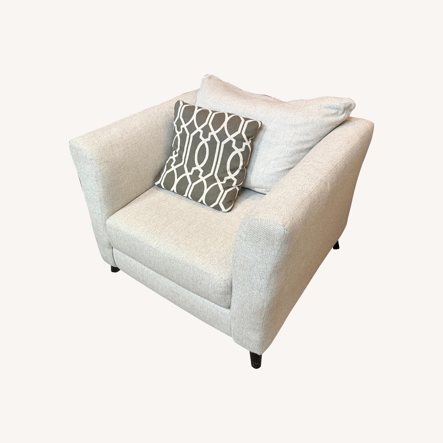 Raymour & Flanigan Kinsella Oversized Chair AptDeco