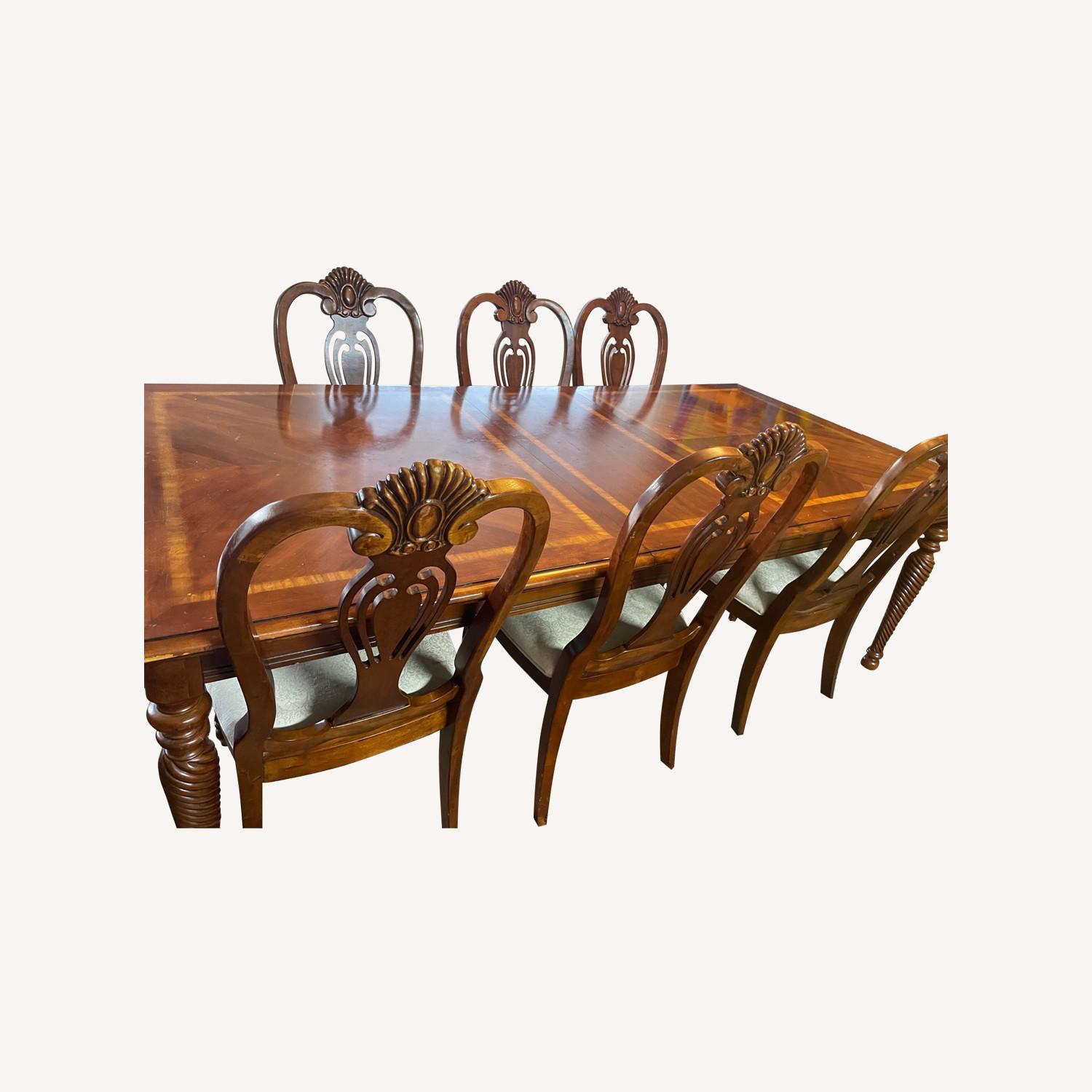 Dining Table Set - AptDeco