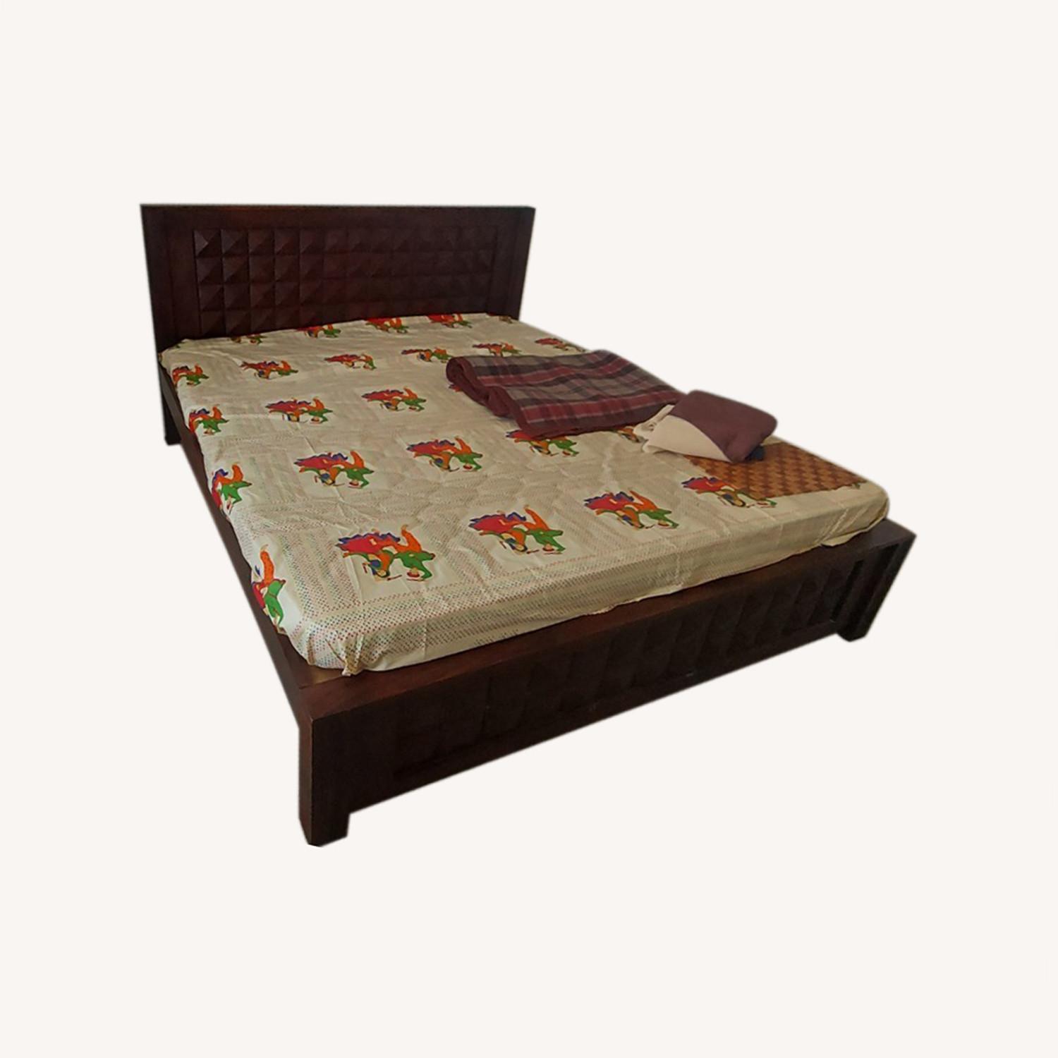 Solid Wood King Size Bed - AptDeco