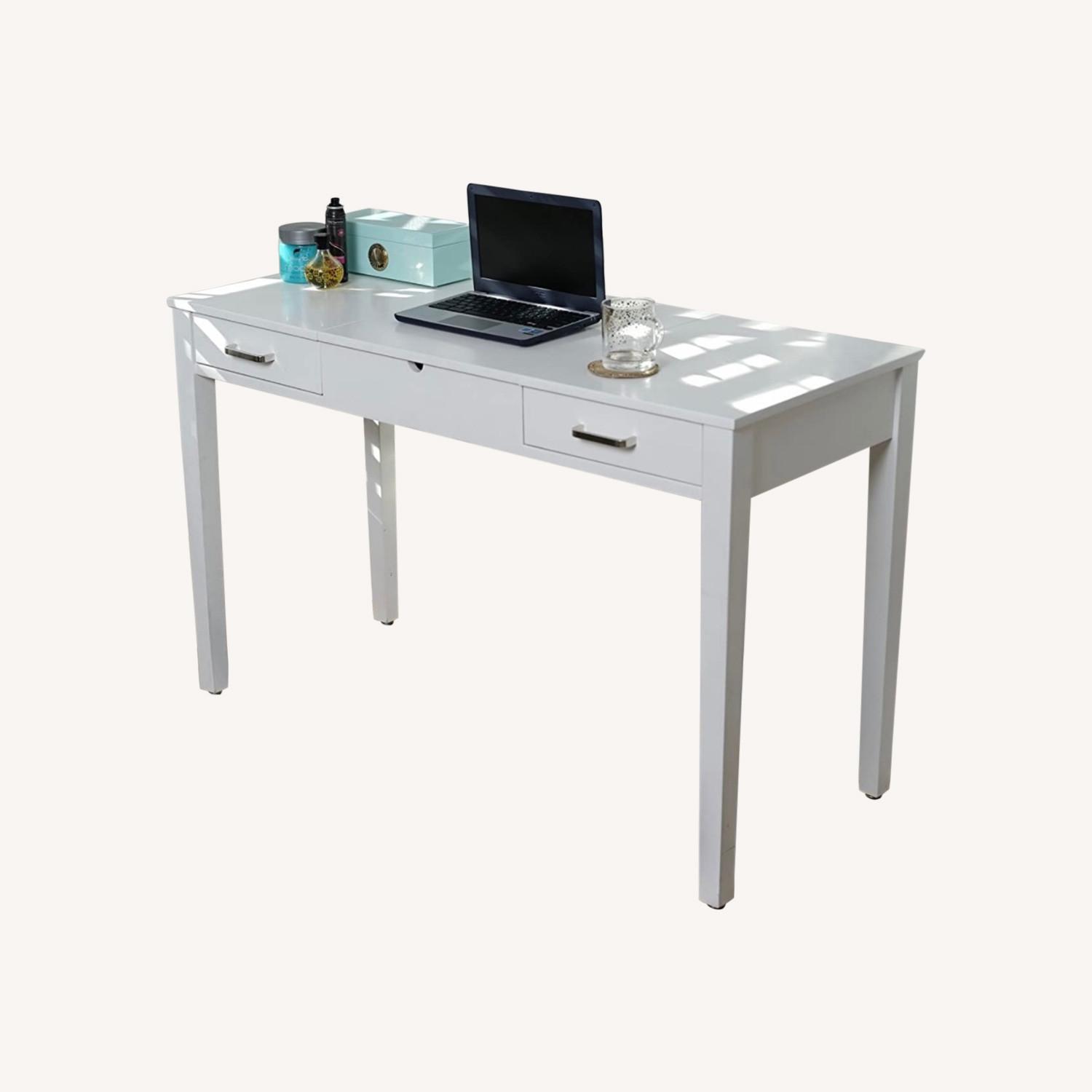Ashley Furniture Vanity Desk Dressing Table USB and Outlet - AptDeco