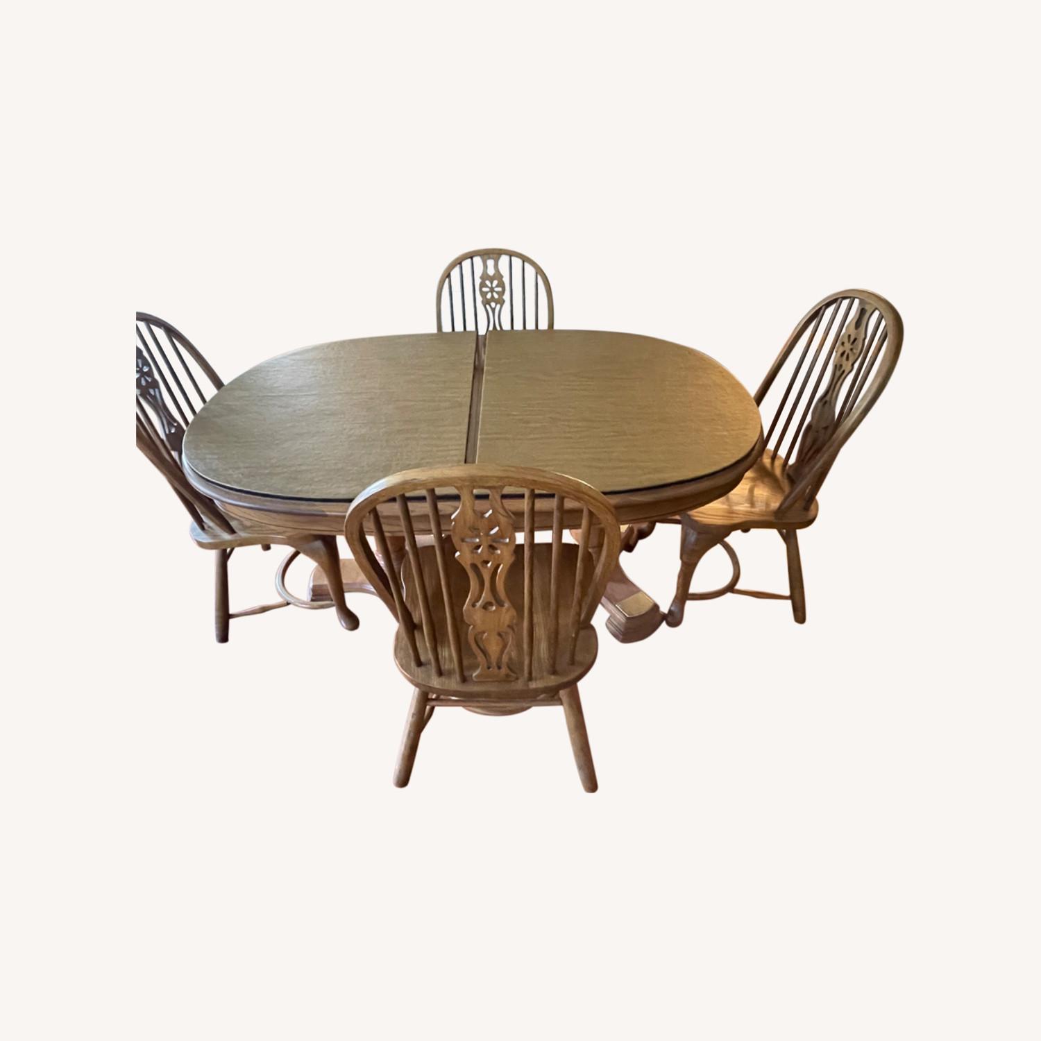 Broyhill Furniture Dining Table - image-0