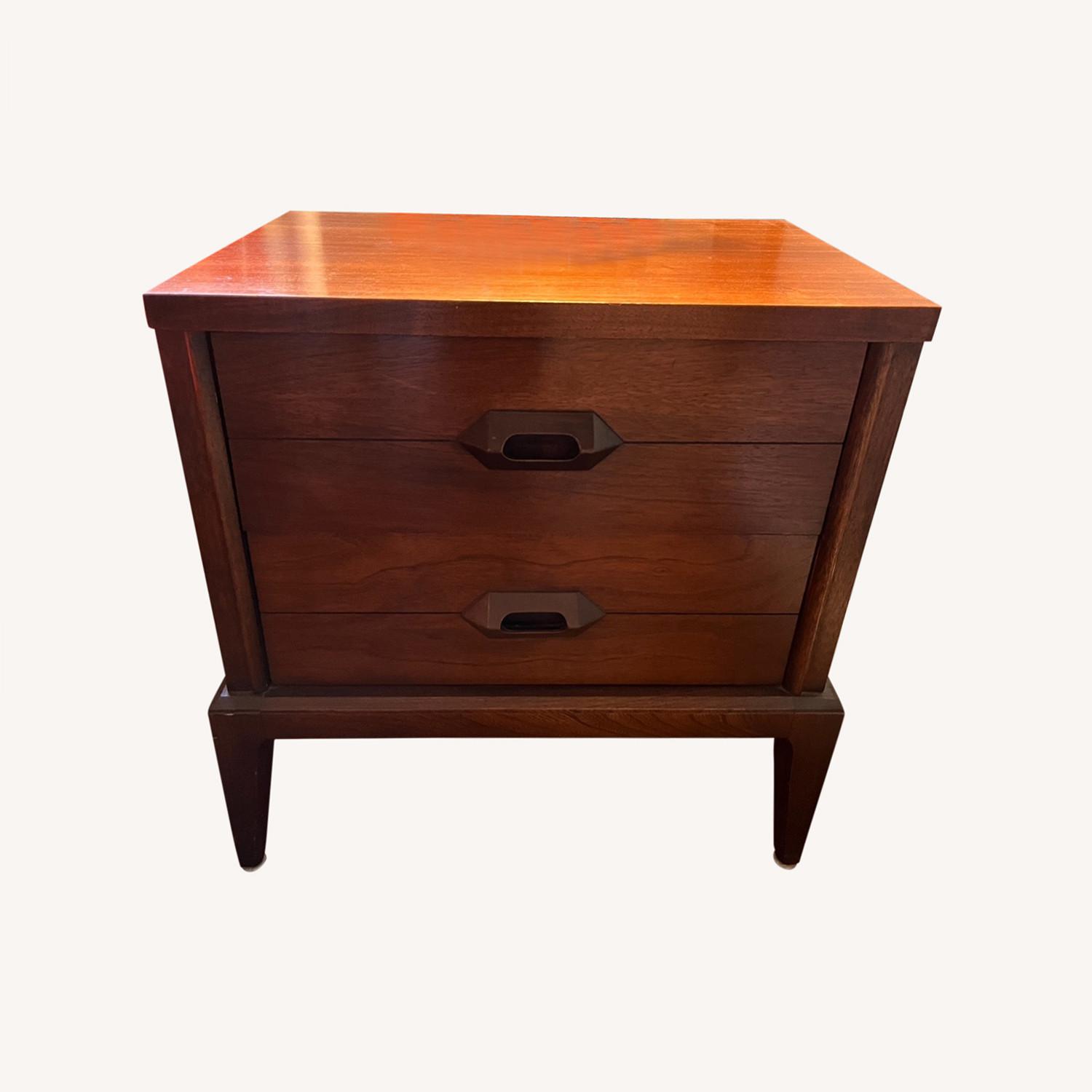 MidCentury Nightstand AptDeco