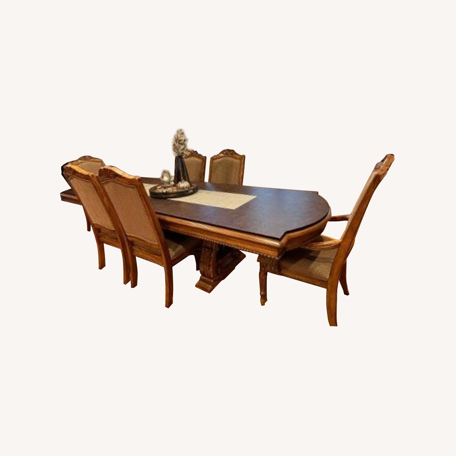 Dining Room Table Set - AptDeco