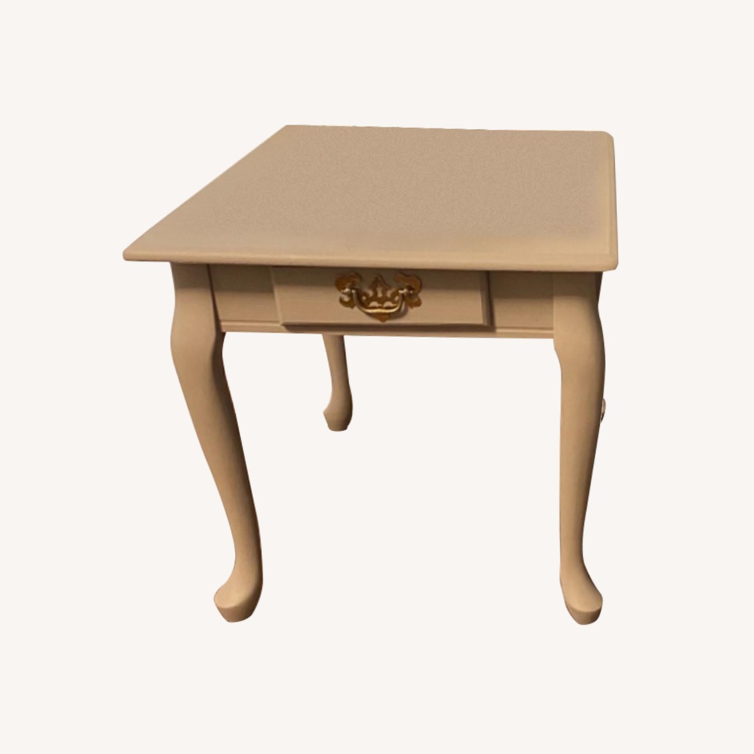 Queen Anne Side Table AptDeco