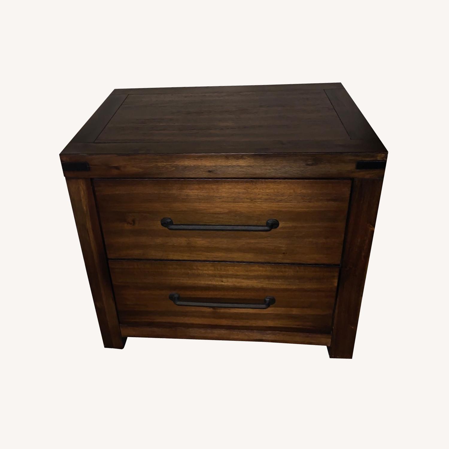 Raymour & Flanigan Gannon Nightstand AptDeco