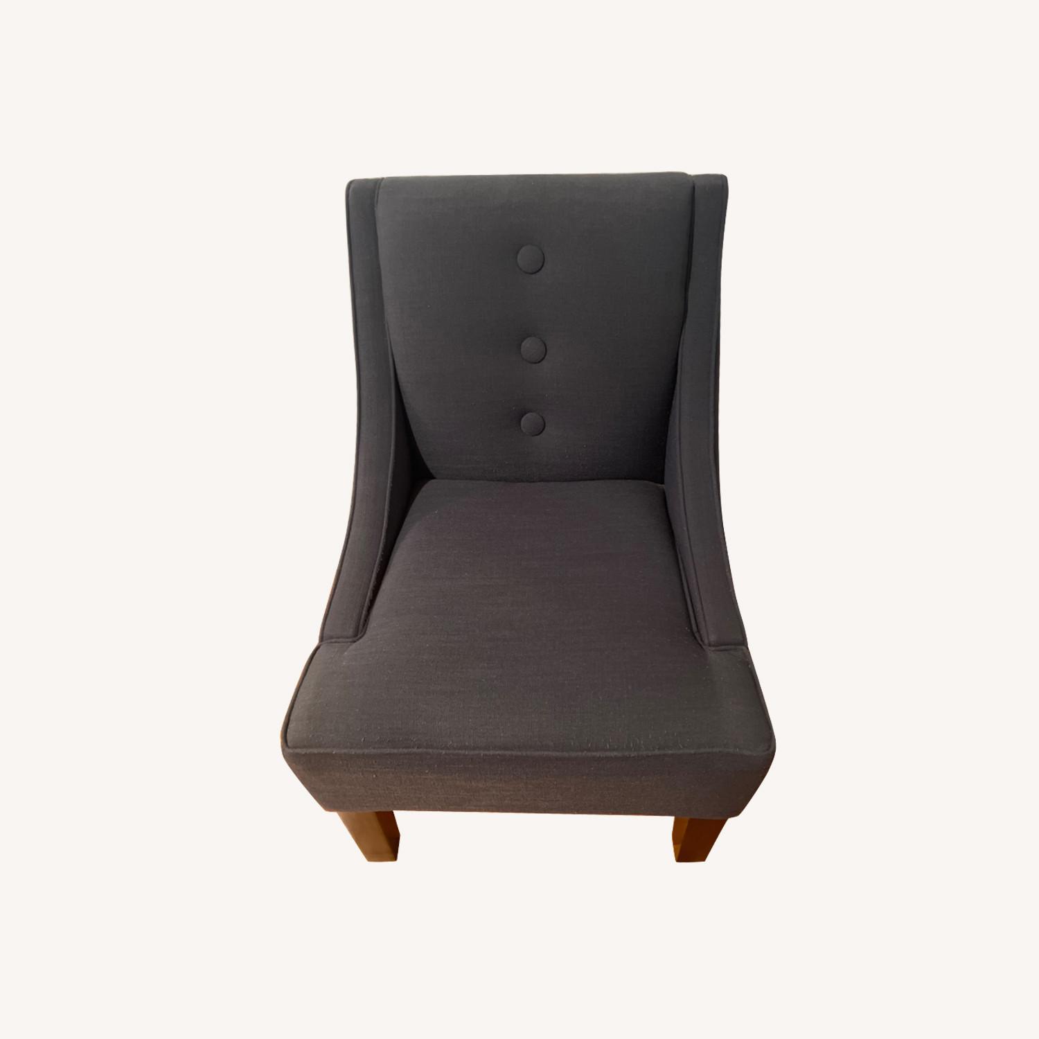 Raymour & Flanigan 2Pcs Accent Chairs Set AptDeco