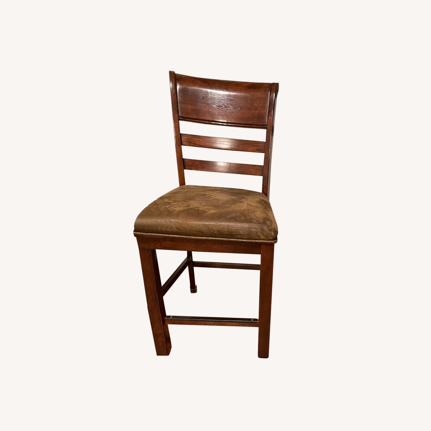 4 well made Sturdy Stools With Cushion AptDeco