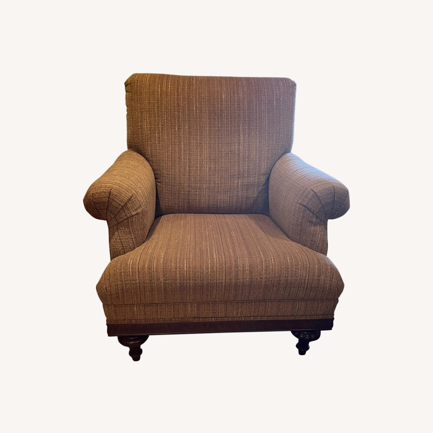 Vanguard Furniture Club-style Chair - image-0