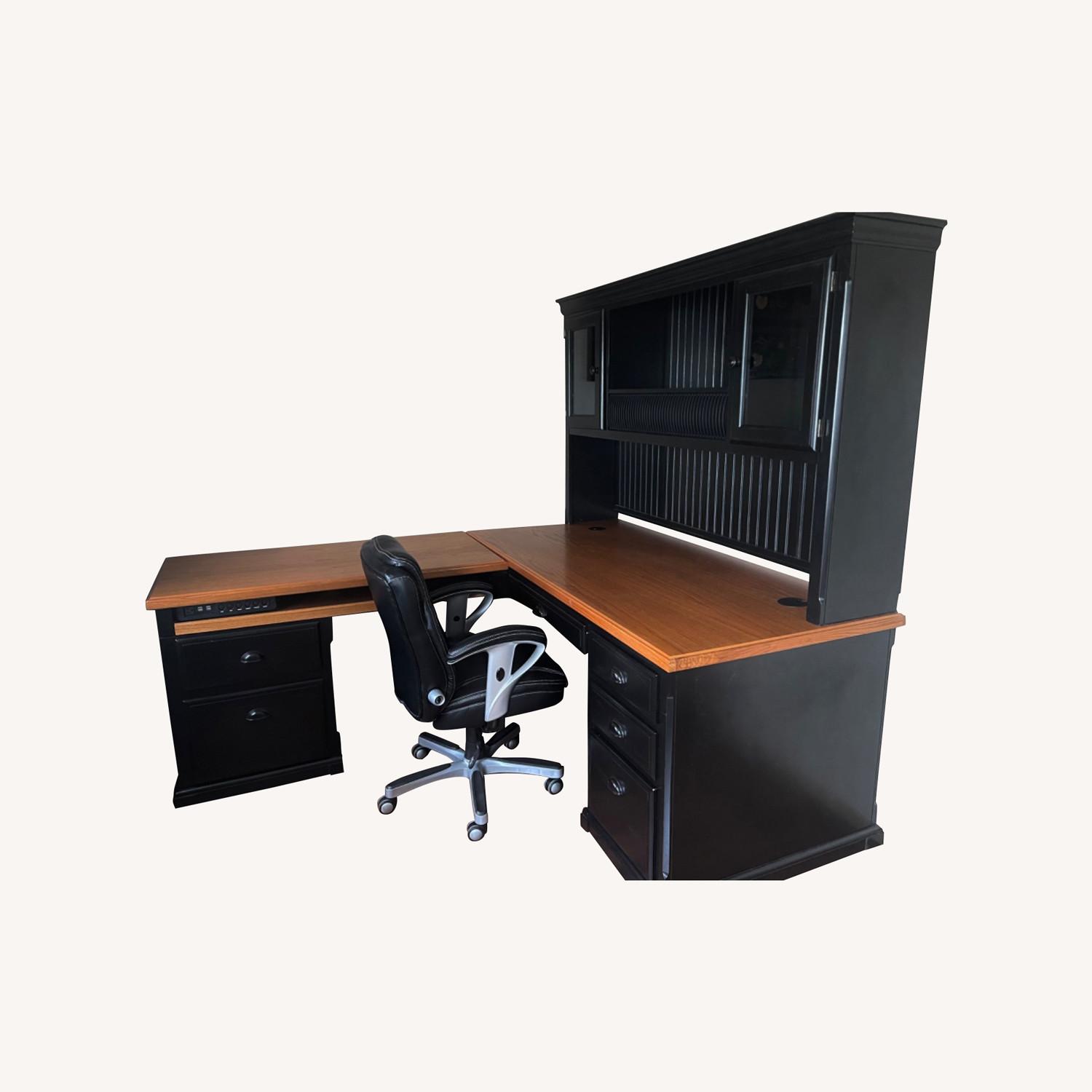 Southampton Onyx L-Desk With Hutch