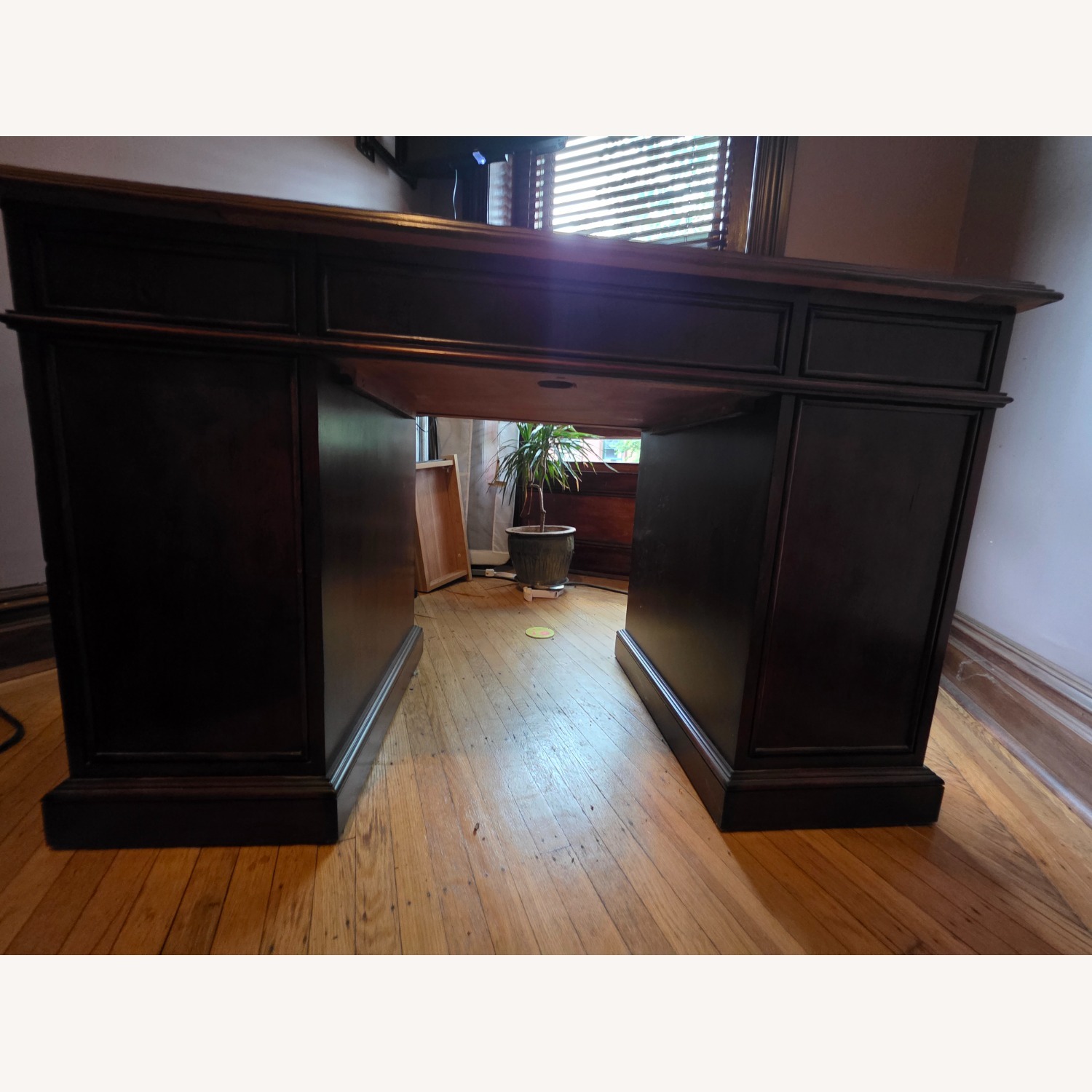 Hooker Bow Front Cherry Desk - image-8