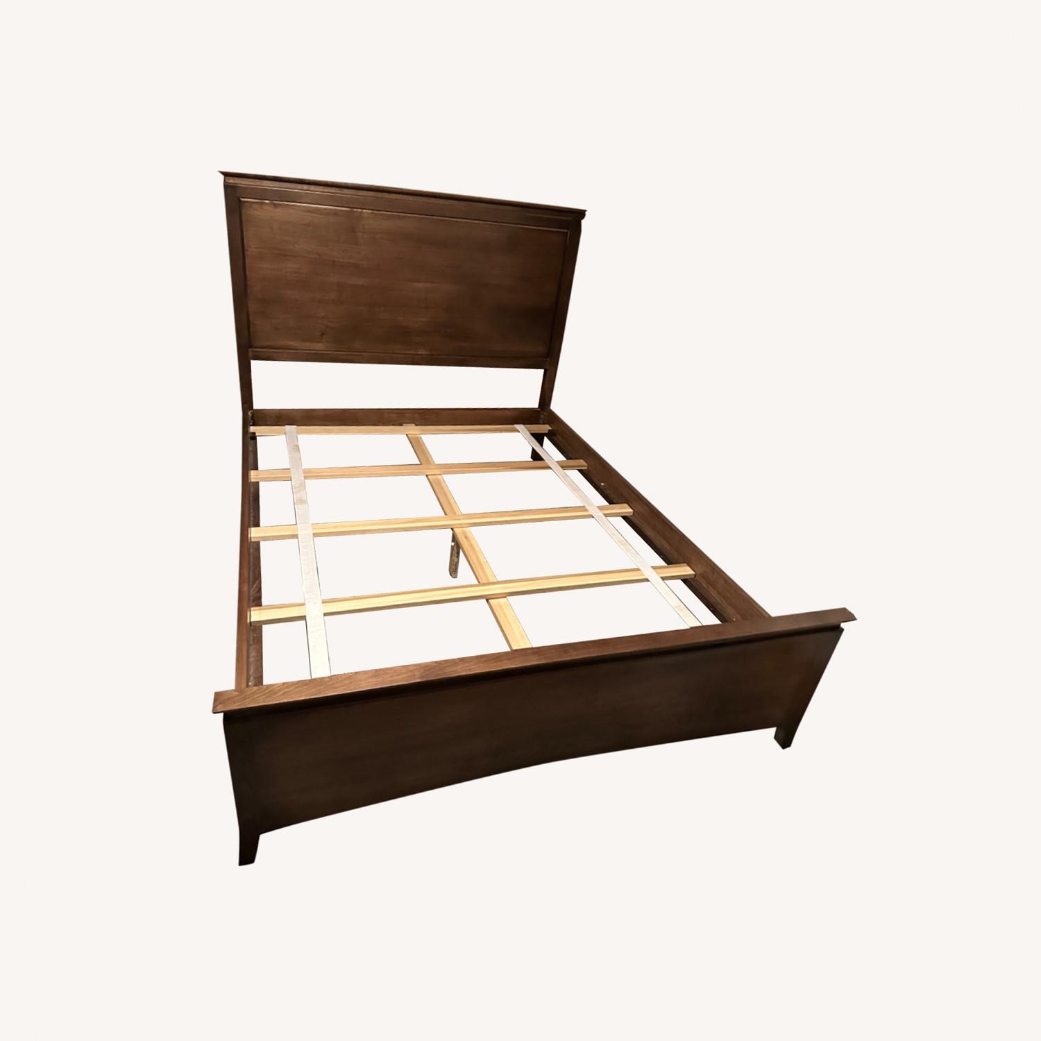 Country Willow Maple Queen Bed Frame and Headboard - image-0