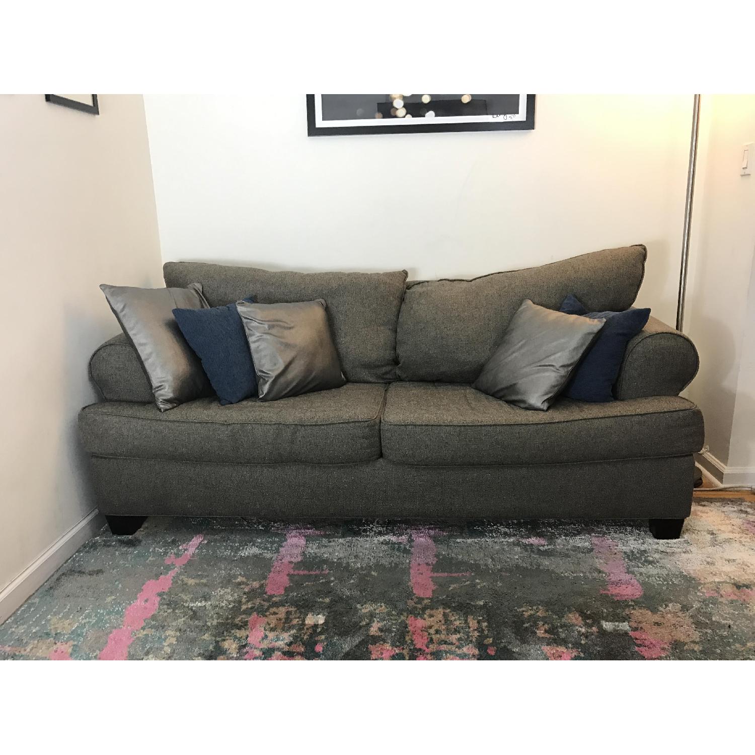 Bob's Queen Size Pull-Out Sleeper Sofa - image-1