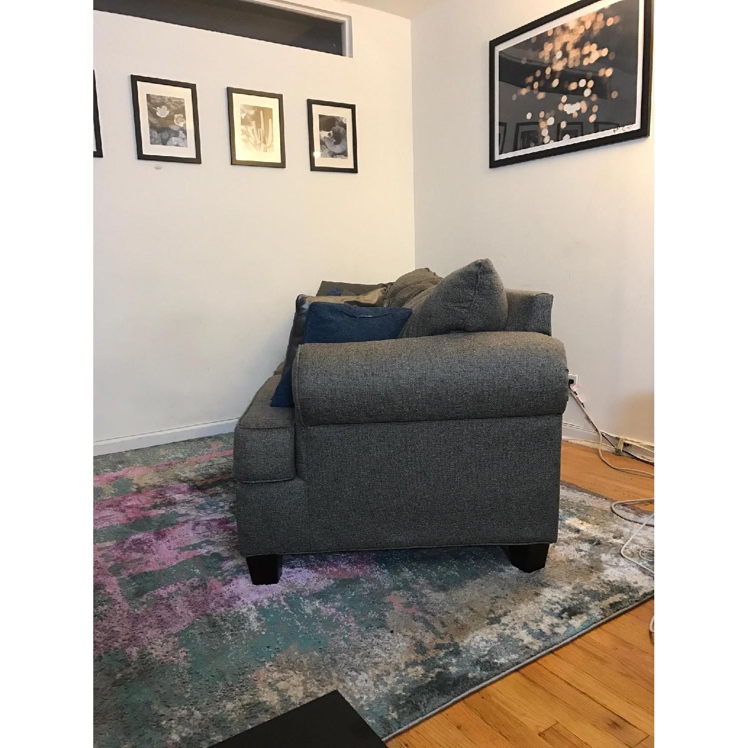 Bob's Queen Size Pull-Out Sleeper Sofa - image-3