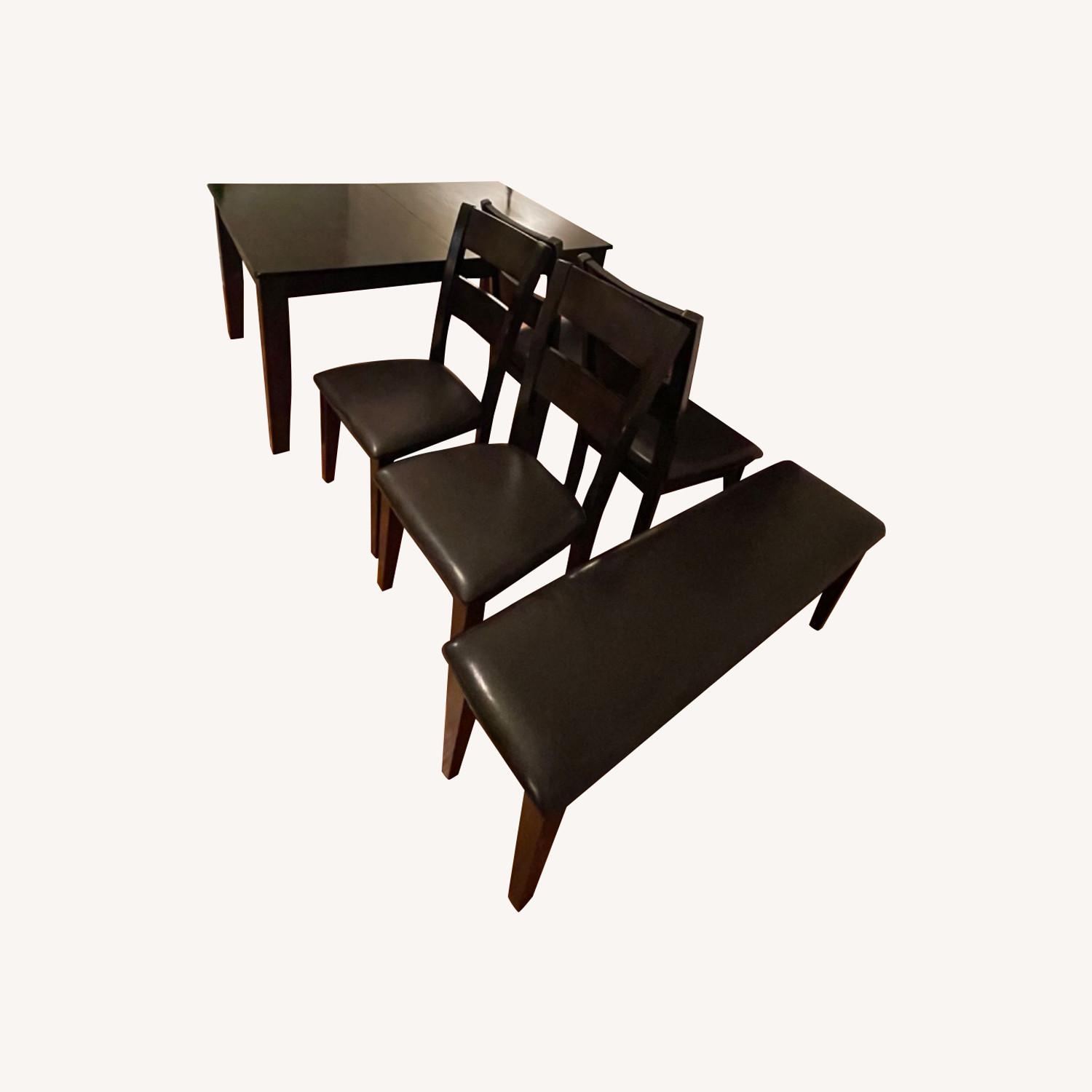 Raymour & Flanigan Kona Expandable 6 Piece Dining Set AptDeco
