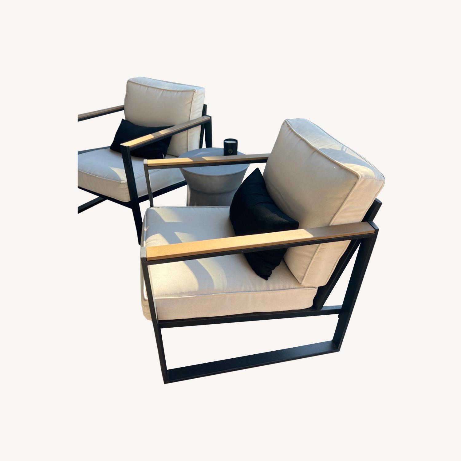 Target Outdoor Set - image-0