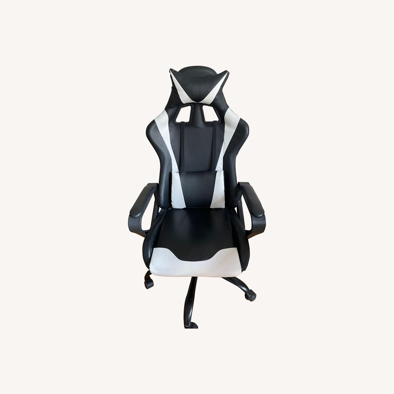Game/Office Chair Black and White AptDeco