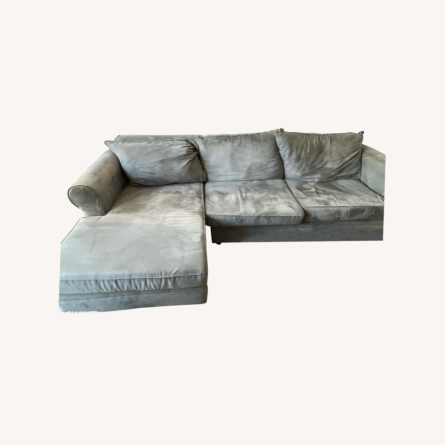 Right Arm Facing Sectional - image-0