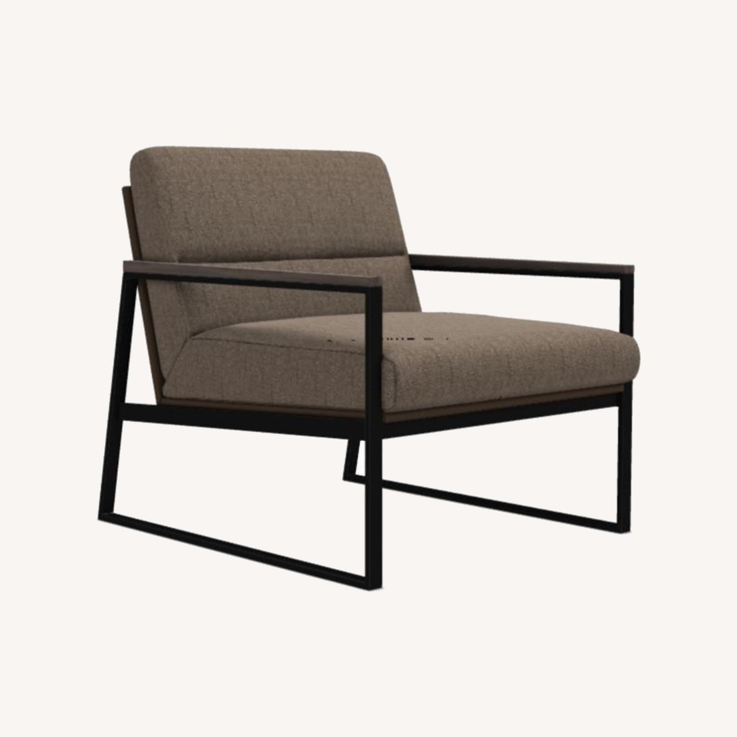 Calligaris Daytona Armchair in Fabric With Leather Back - image-0
