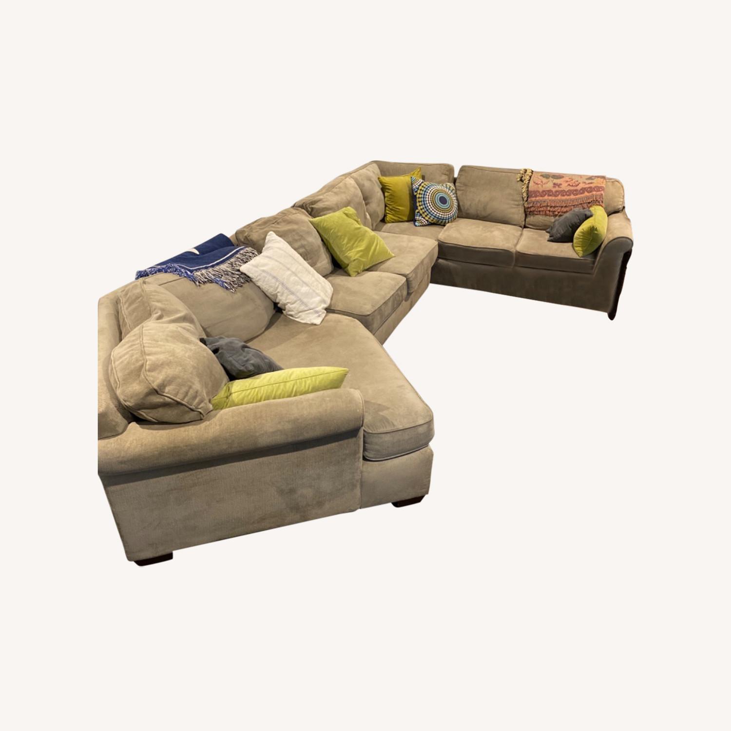 Havertys 3piece Light Gray Sofa Sectional AptDeco