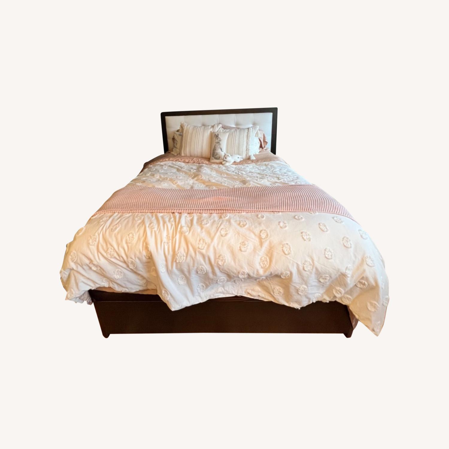 Queen Storage Platform Bed - image-0