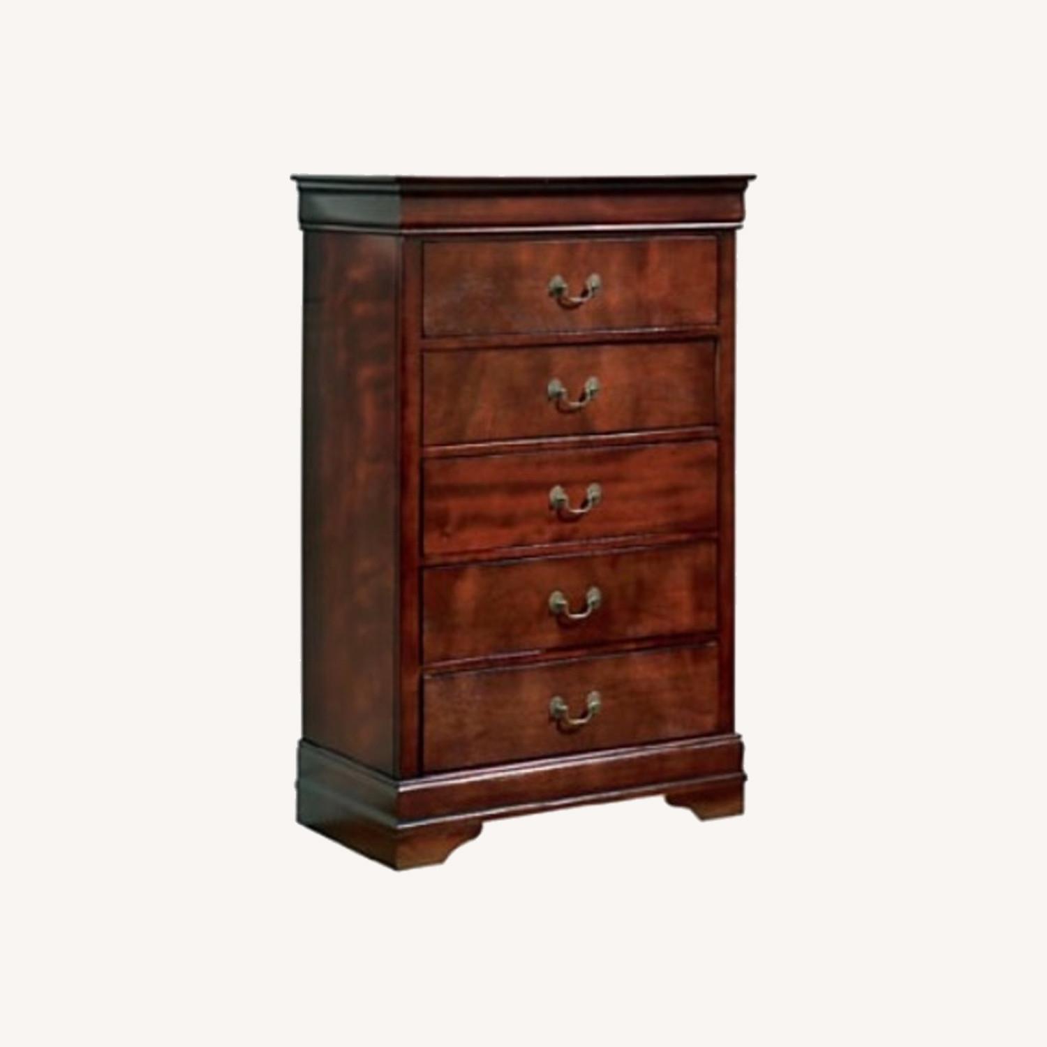 Ashley Furniture Alisdair 5 Drawer Chest of Drawers AptDeco