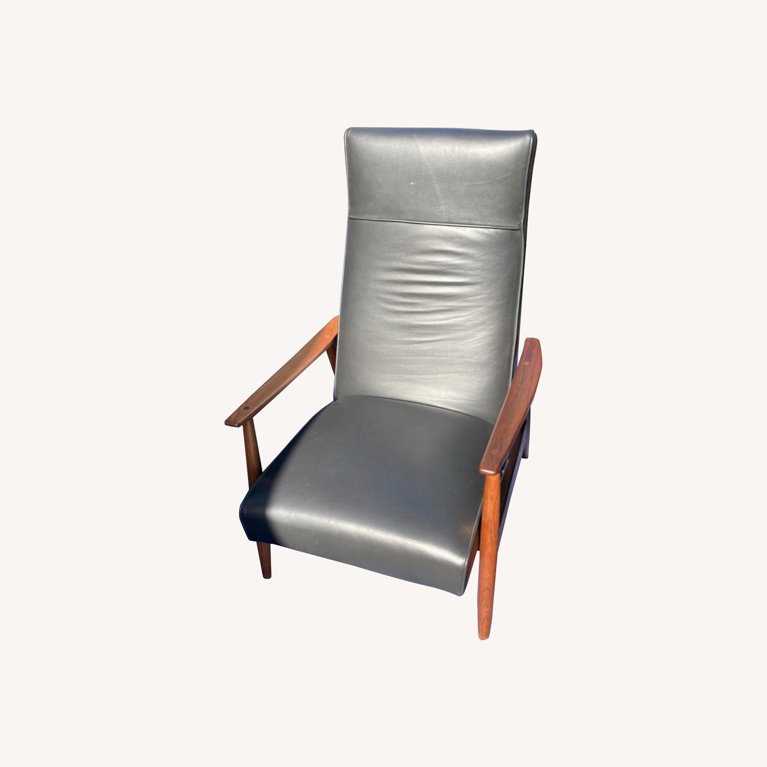 Design Within Reach Milo Baughman Recliner 74 - image-0