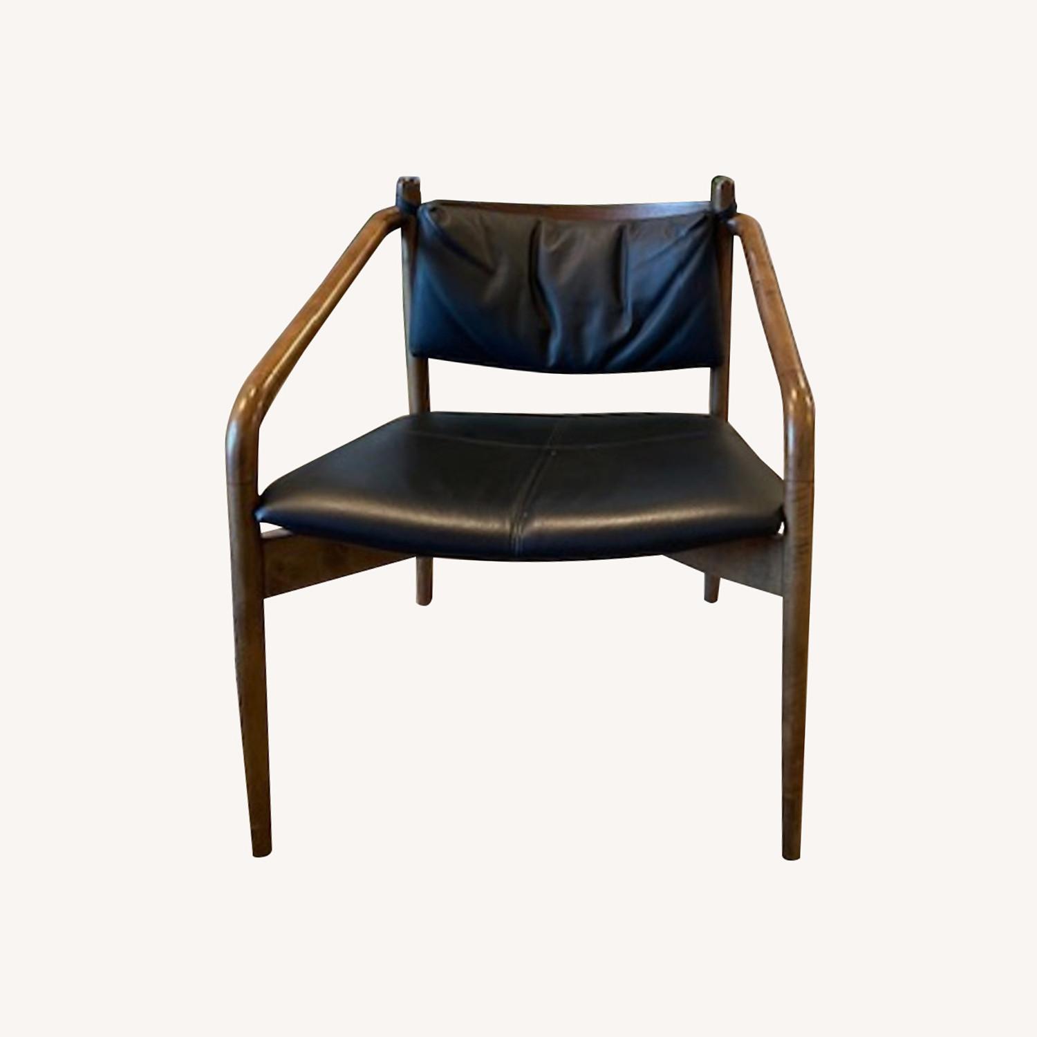 Article Lento Black Leather and Walnut - image-0