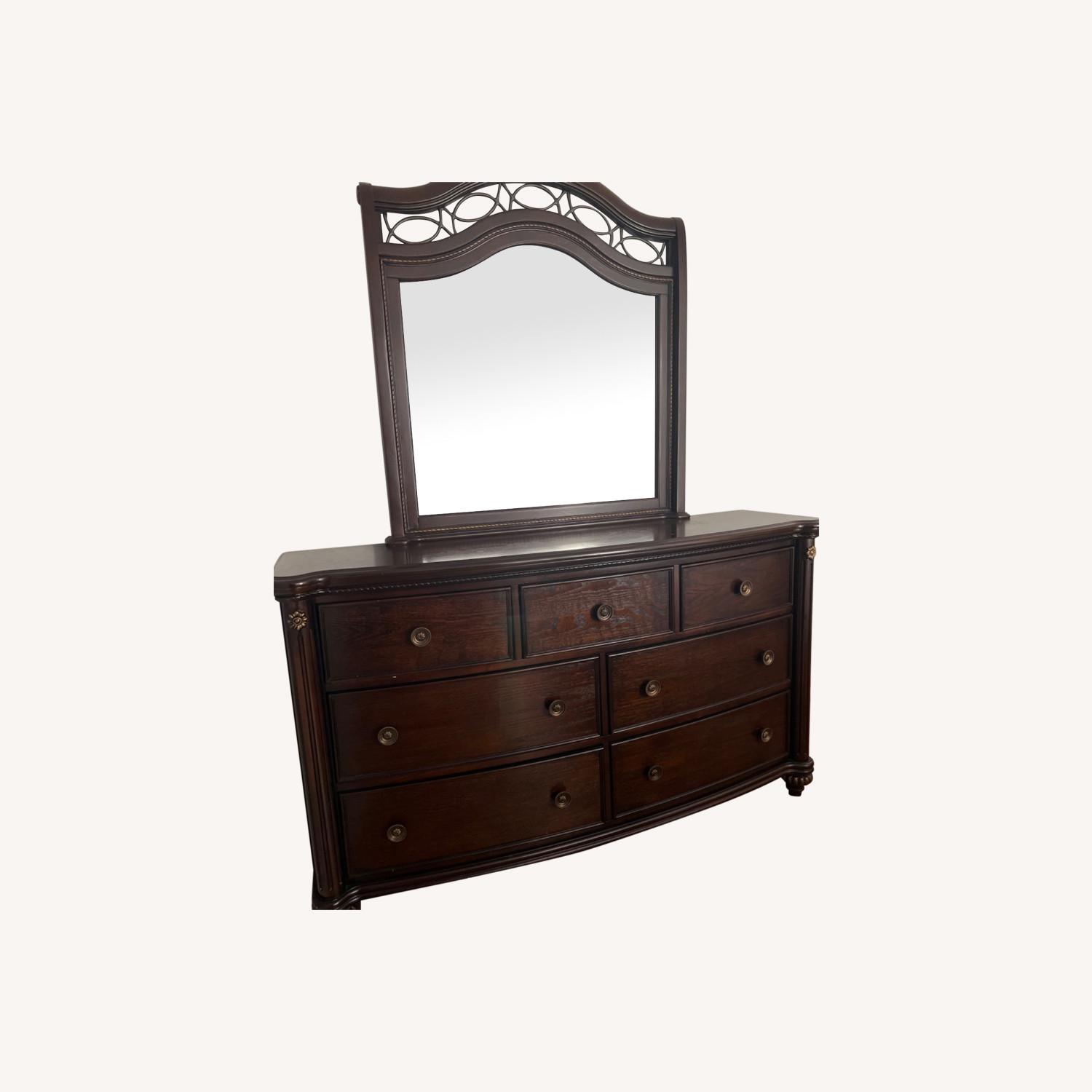 Bob's Discount Furniture Mirror Dresser AptDeco
