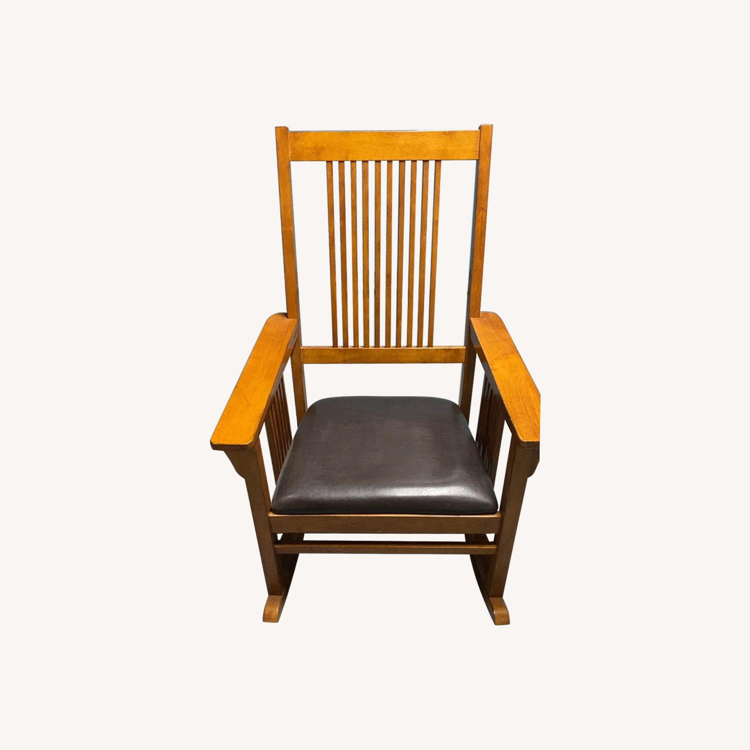 Rocking Chair Red Oak - image-0