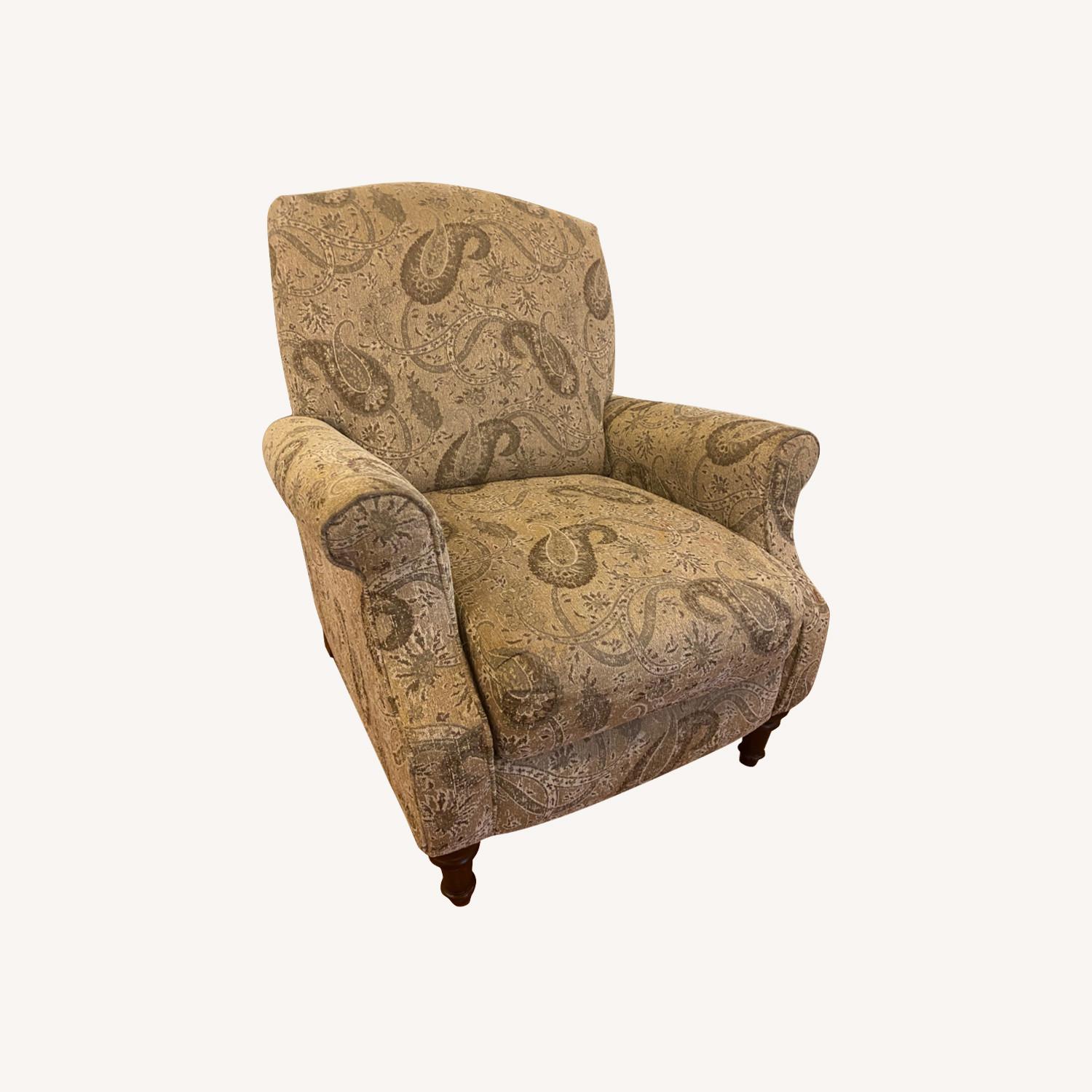 Lane Furniture Comfy Push Recliner - image-9