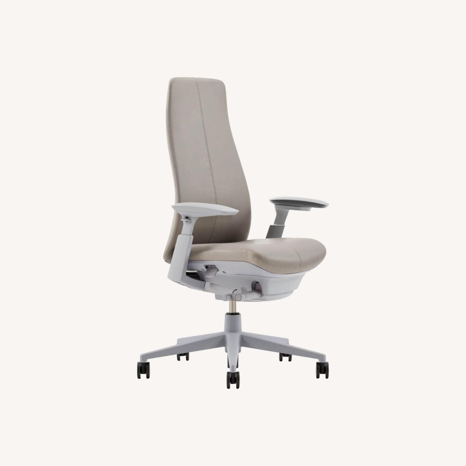 Haworth Fern Leather Office Chair-Ash -With Lumbar - image-0