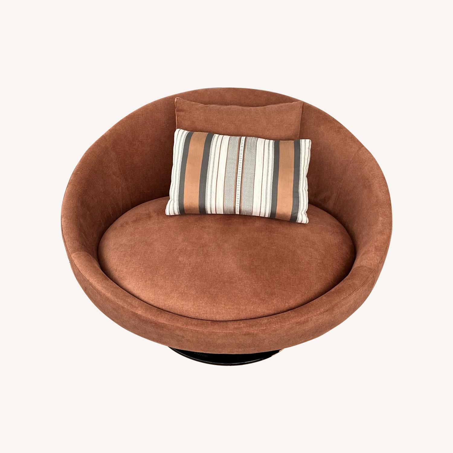 lazzoni Swivel Chair - image-0