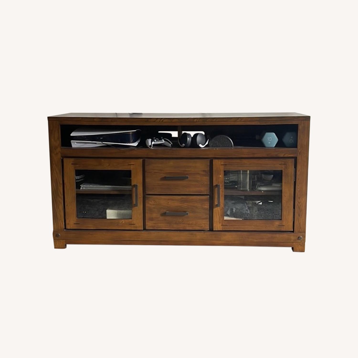 Raymour & Flanigan TV/Entertainment Stand - image-0