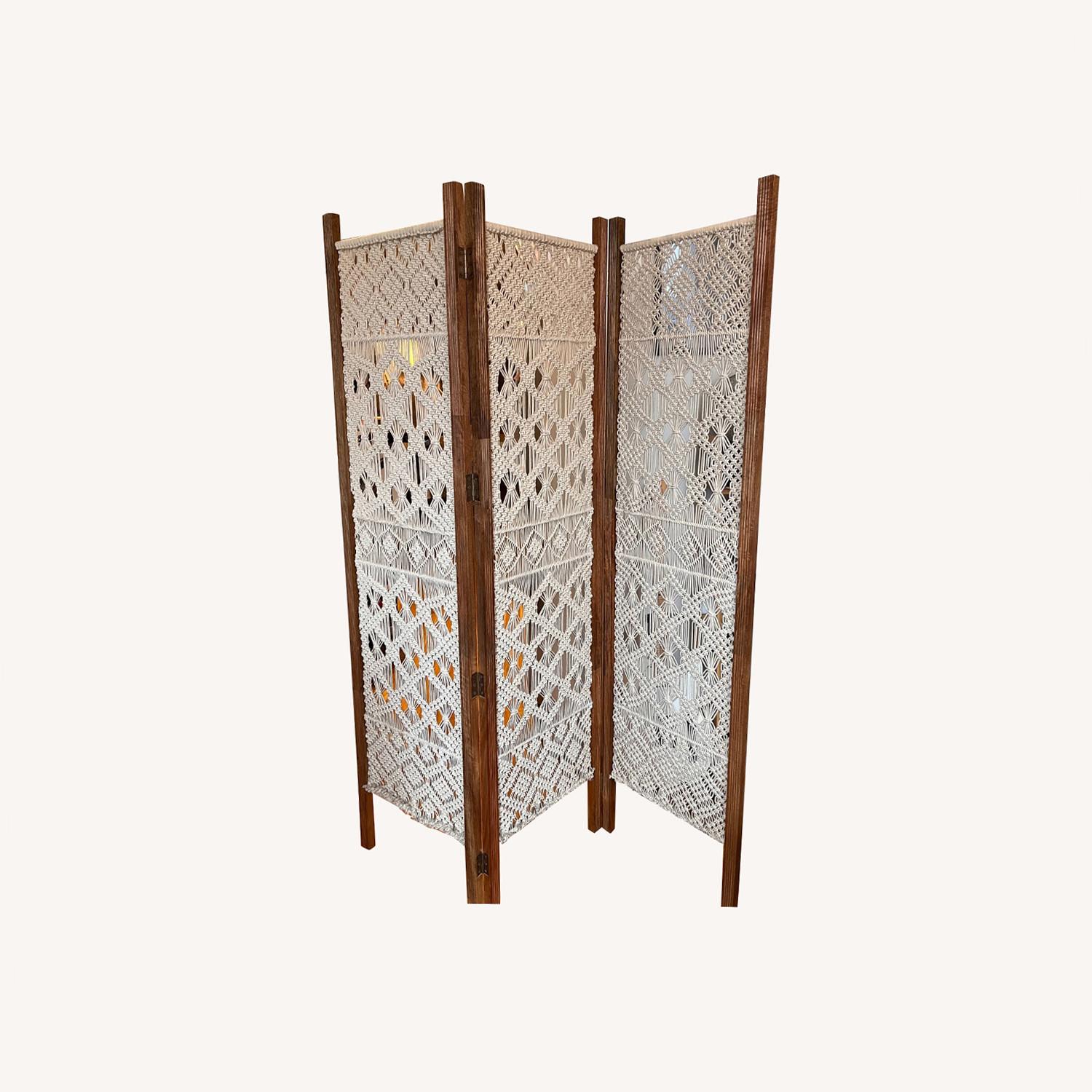 Woven Macrame Screen - image-0