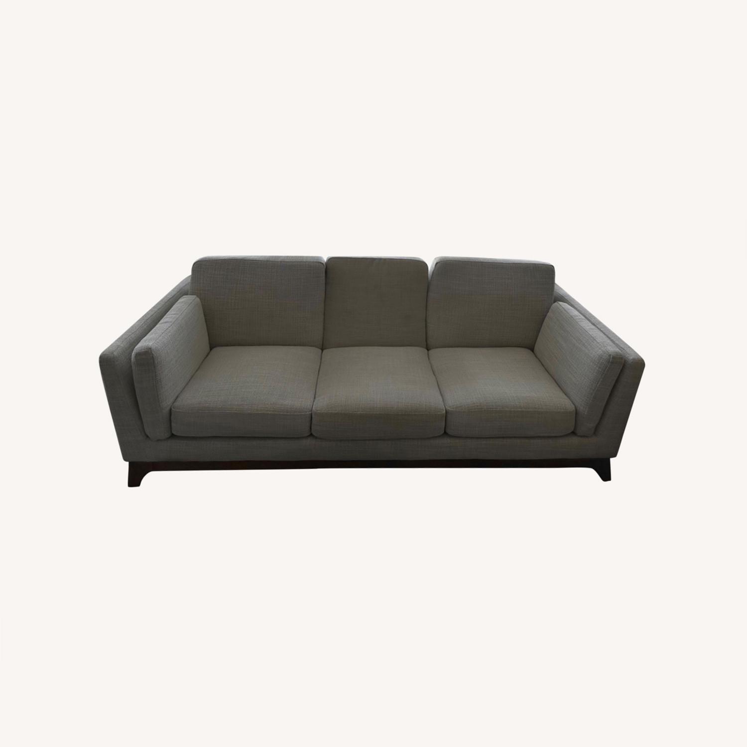 EUC Article Ceni 3-Sear Couch Fresh White Walnut - image-0